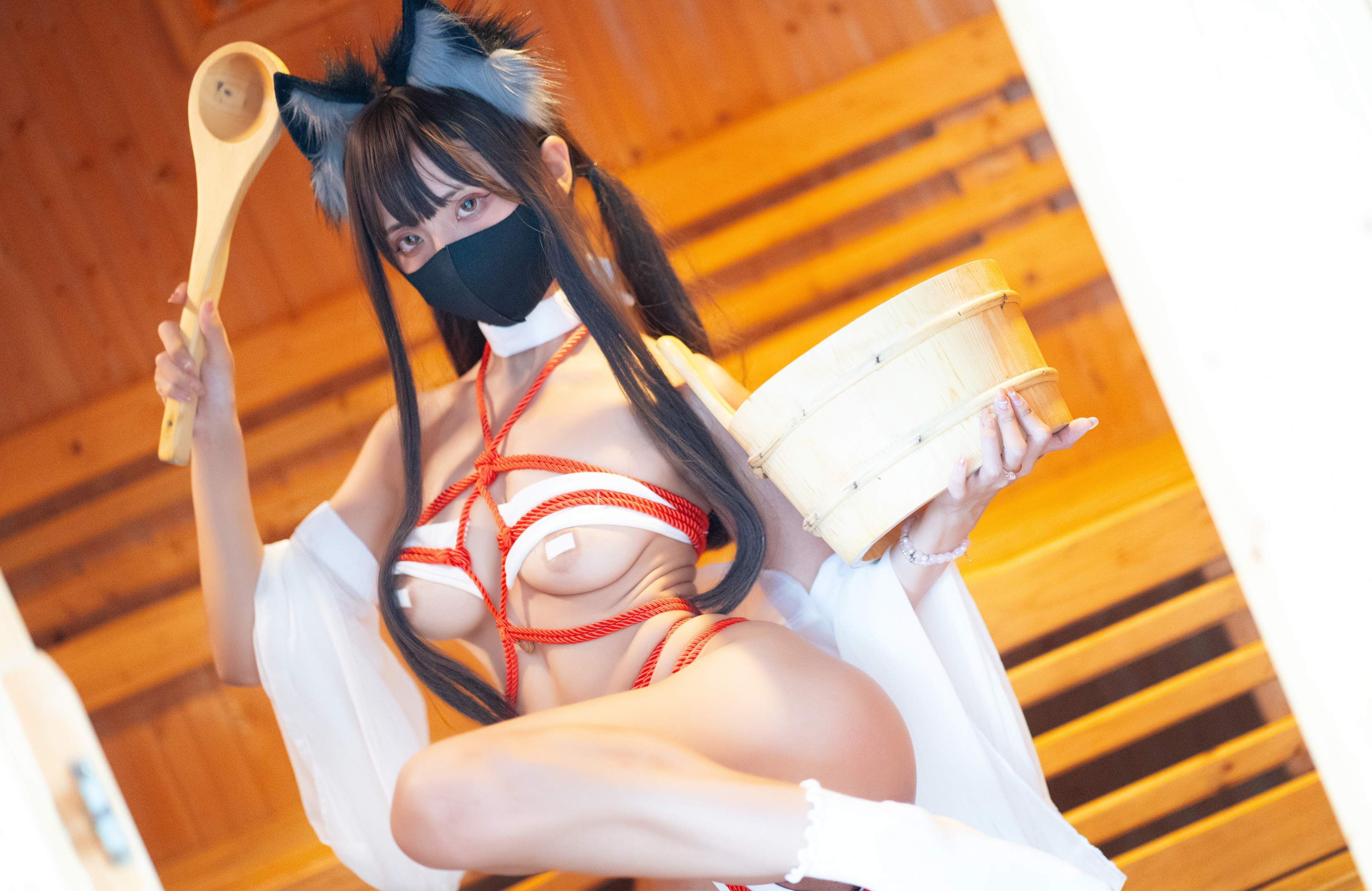 Bà mẹ nuôi chuyên nghiệp Tam Thủy Tử - Bikini Đại Phượng