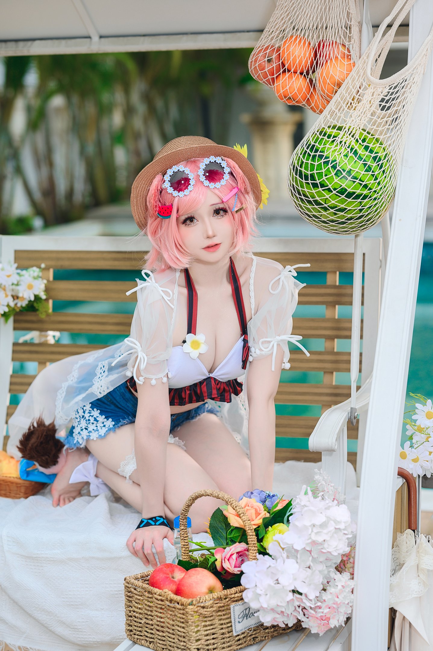 Smoked Charcoal -明日方舟  Clear Flash Swimsuit