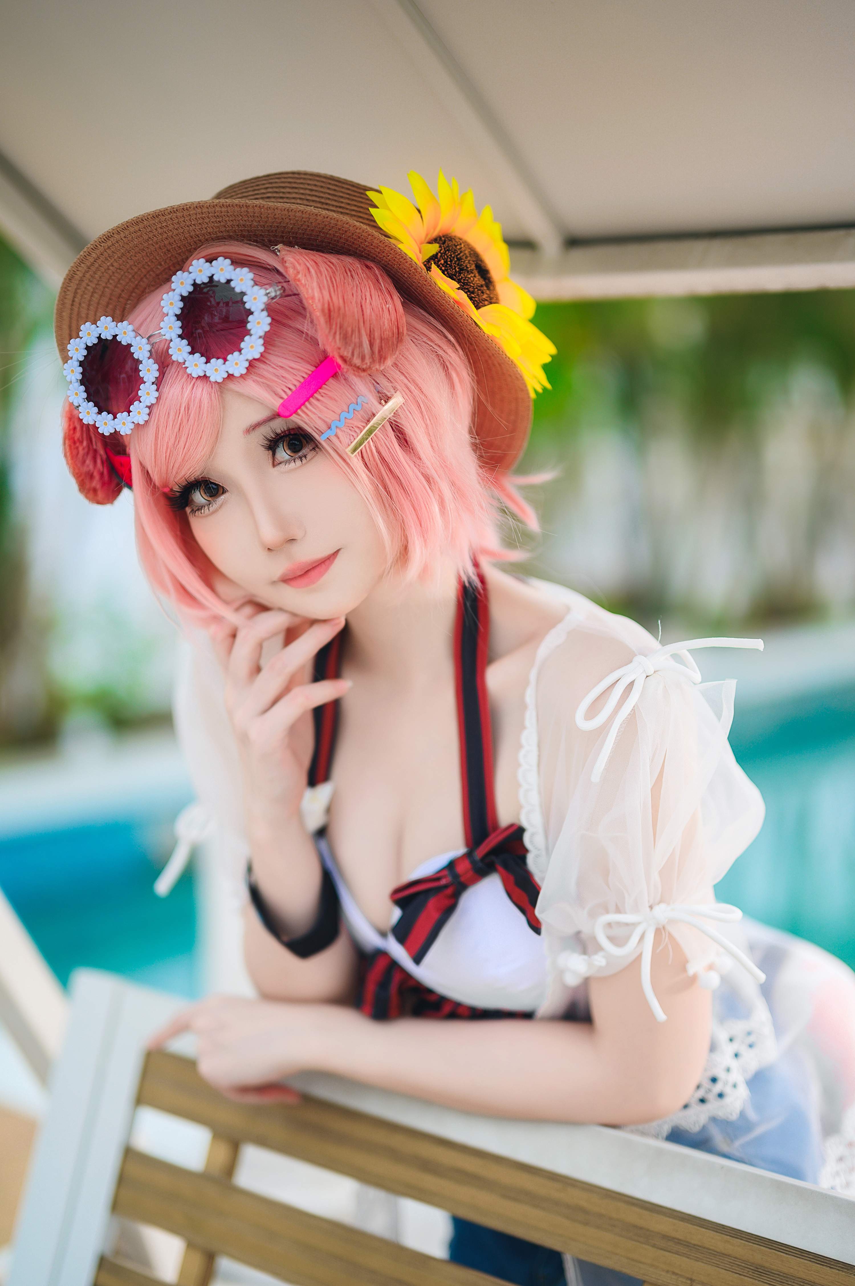 Smoked Charcoal -明日方舟  Clear Flash Swimsuit