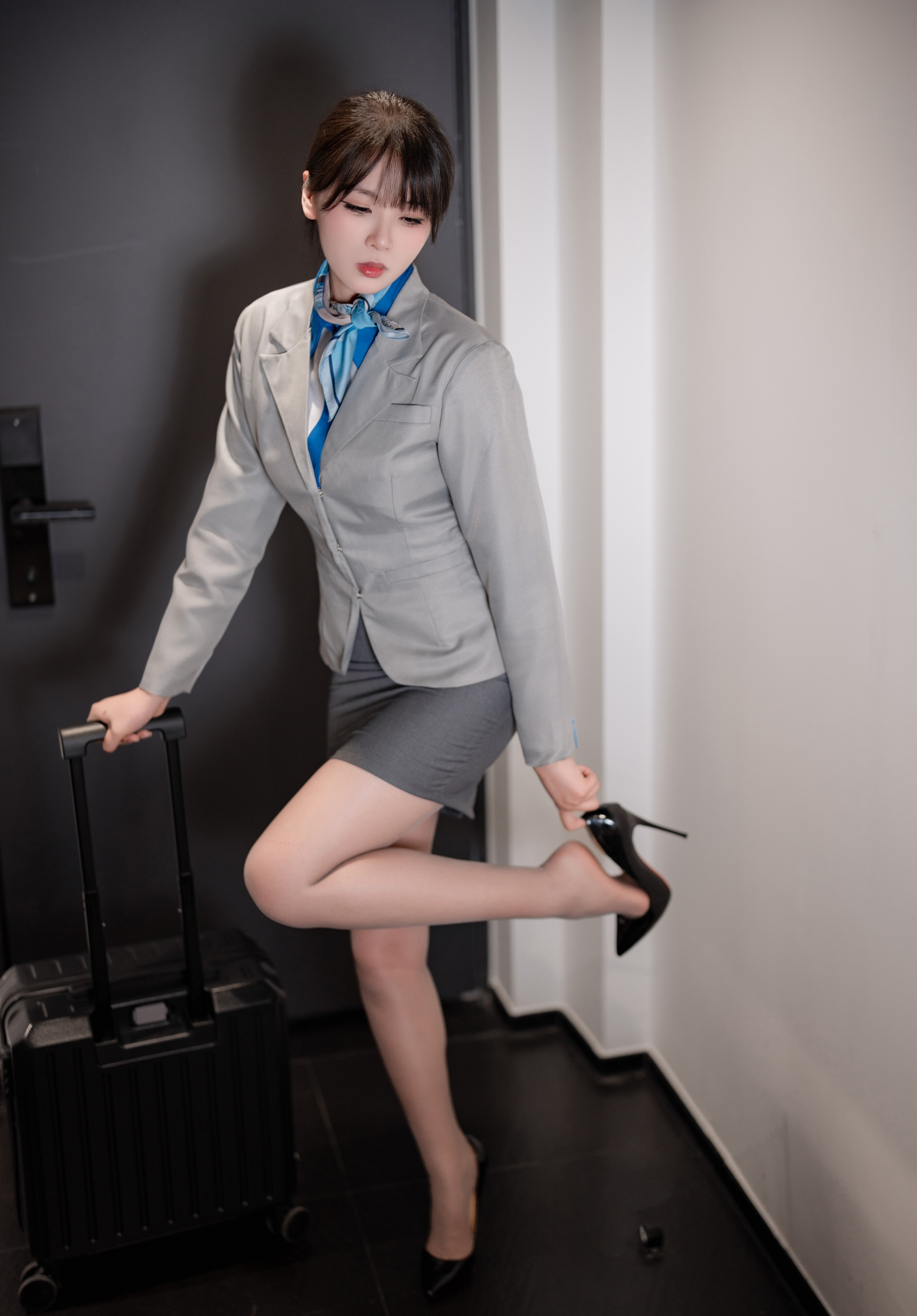 Xuan Xiao Senior Sister - Flight Attendant in Stockings