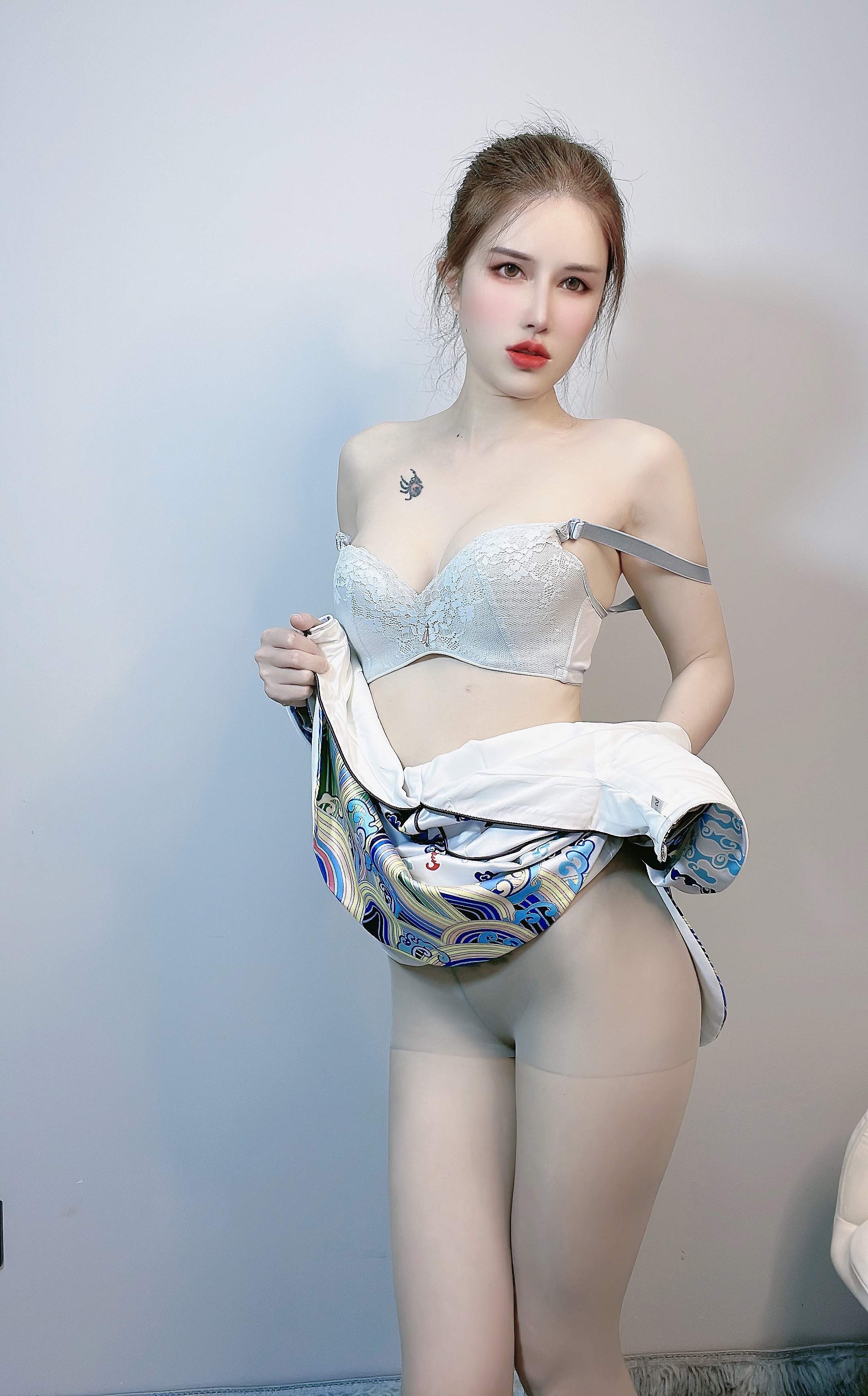 鹿八岁baby -  Trận đào tạo trên tàu điện ngầm