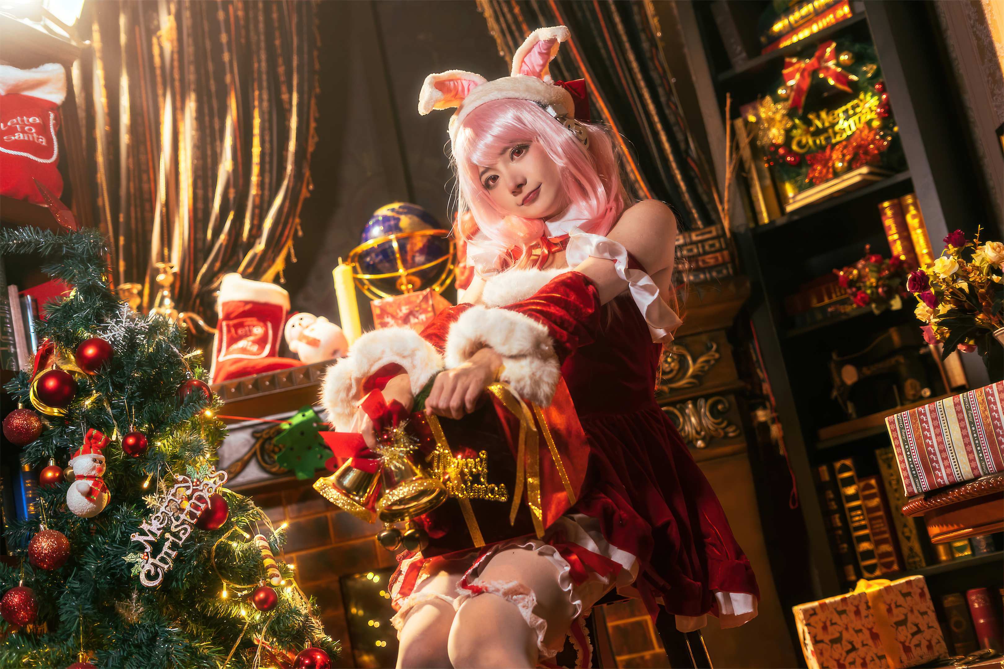Is three, not world - Sony  Christmas 44P
