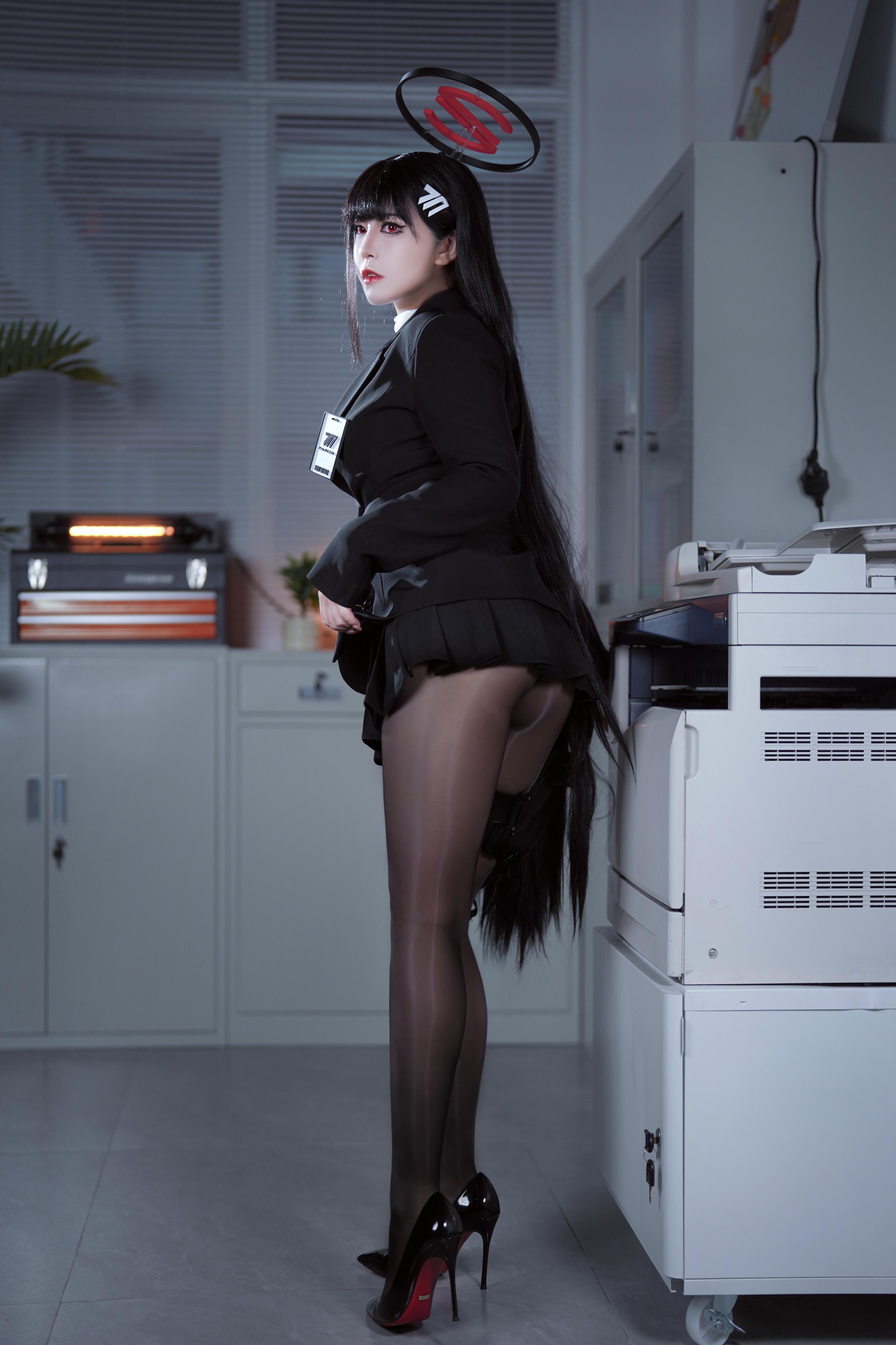 半半子 碧藍檔案調月莉音 Cosplay 60P