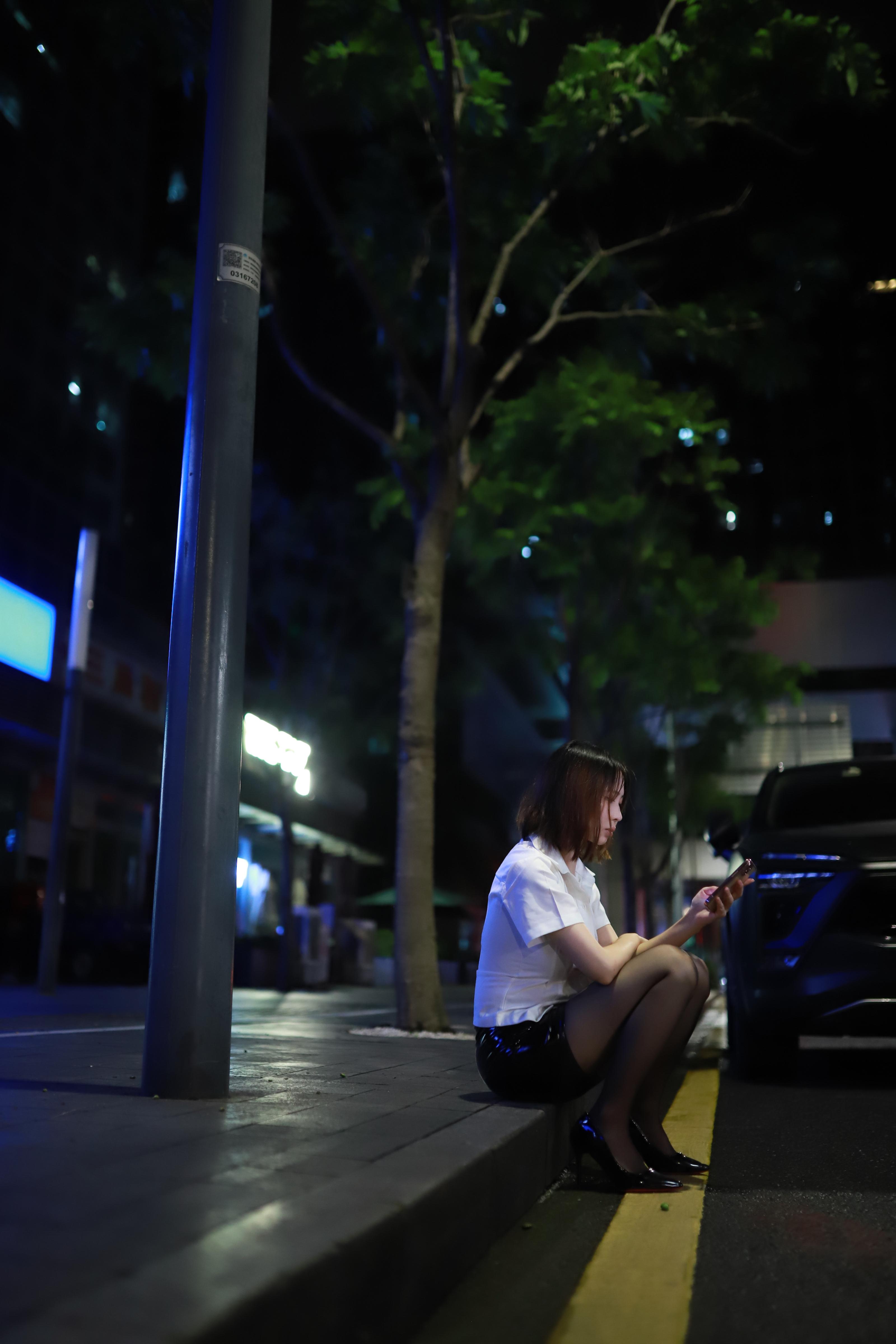 上杉绘梨落 - 被人跟踪102P