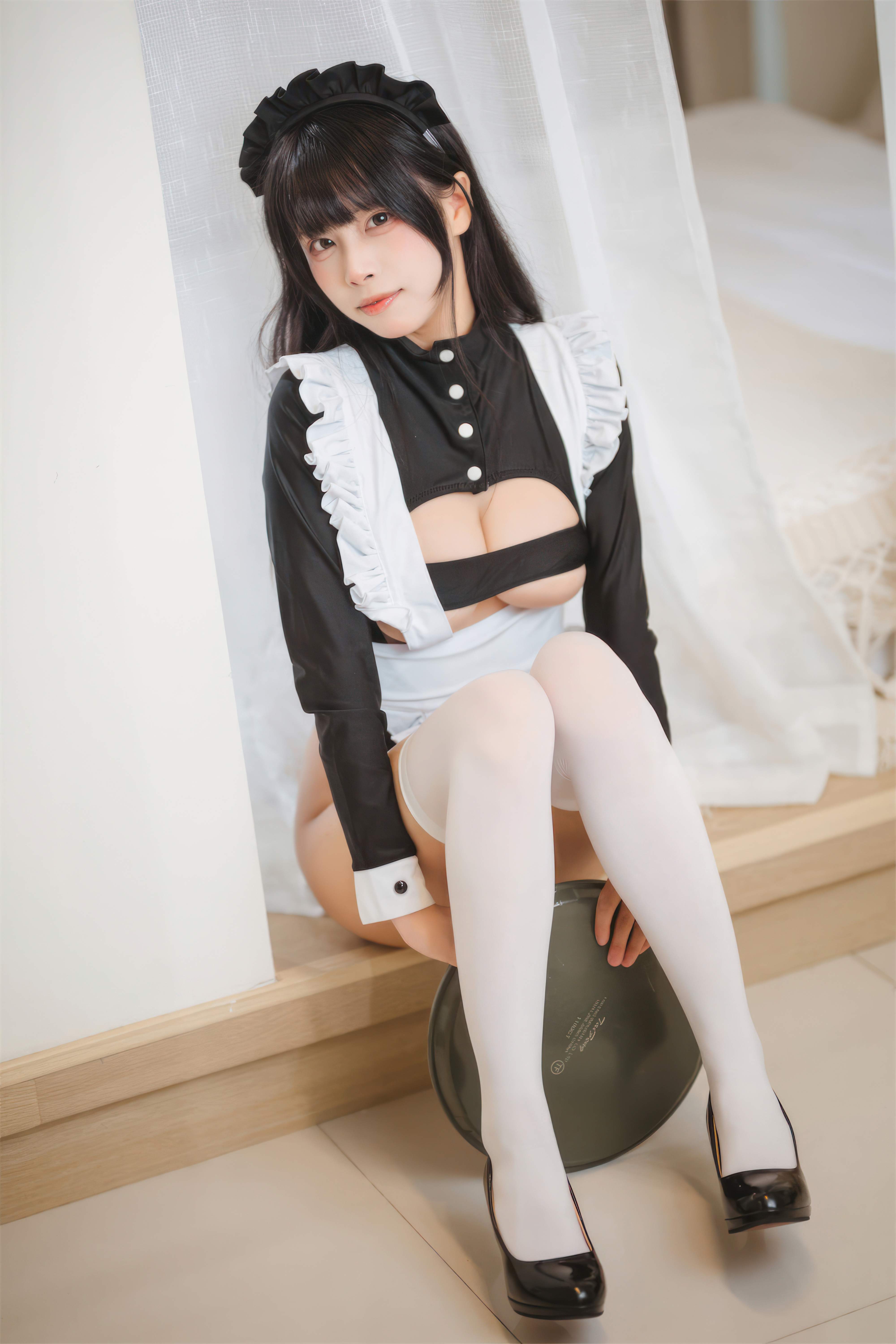 三無人形 - 高叉女僕 42P
