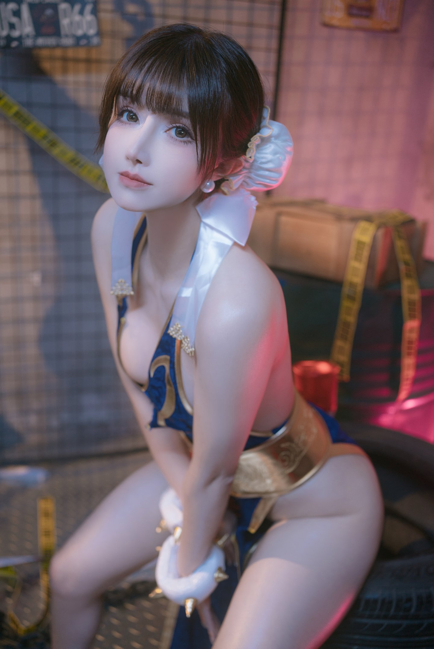 鹿八歳ベビー - 春麗の格闘指導