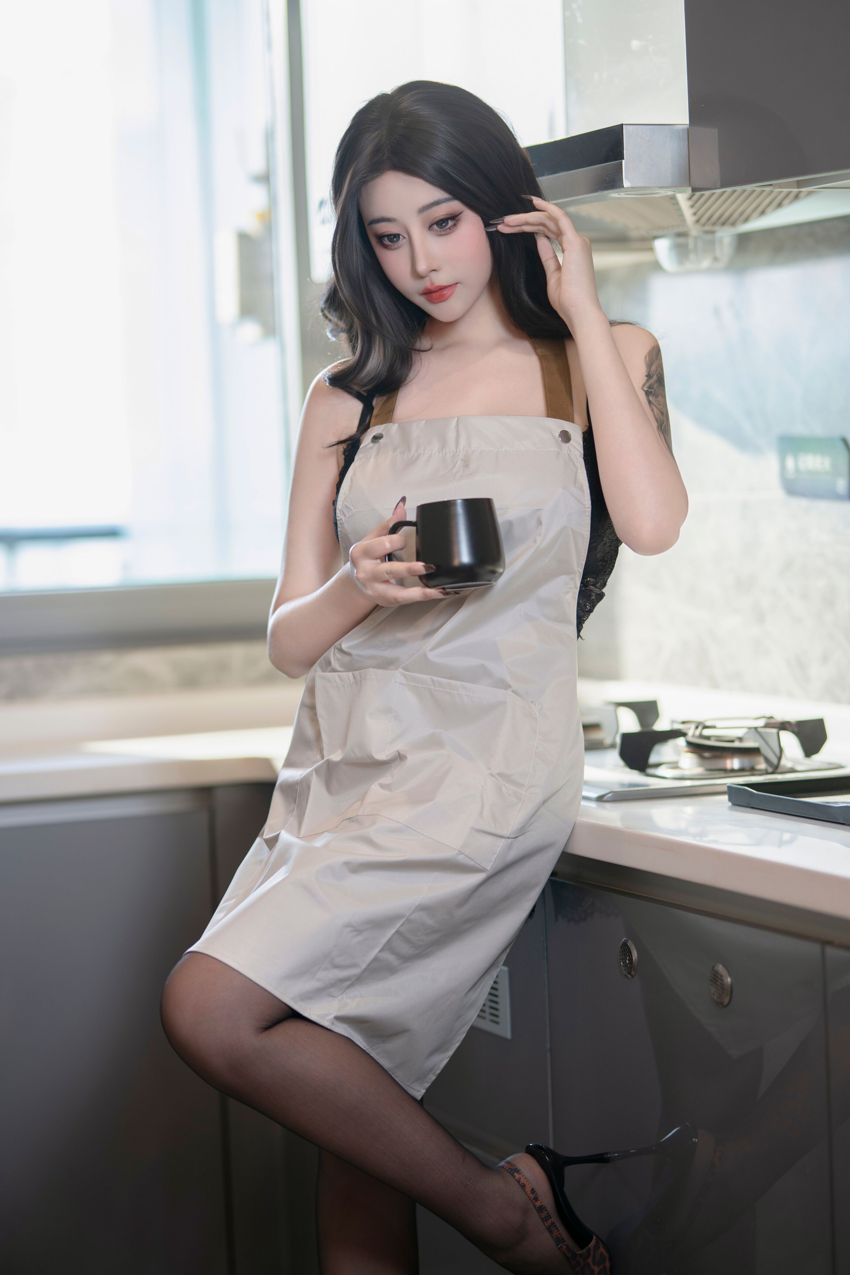 奈汐酱nice - 豹纹主妇
```
奈汐เจ๊ไนซ์ - แม่บ้านลายเสือดาว
