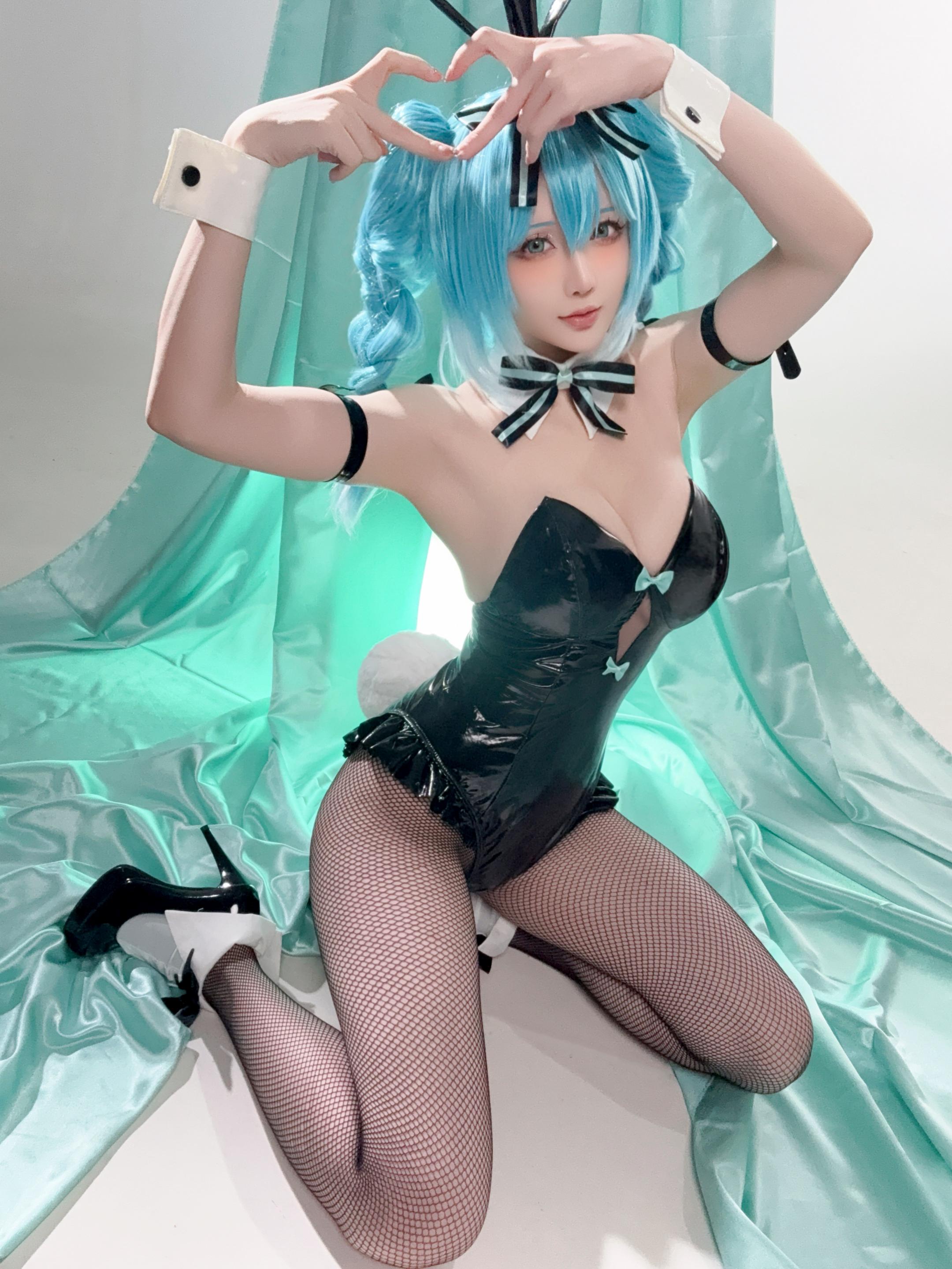 Sao Chậm Chạp - 初音未来 Thỏ Nữ Lang