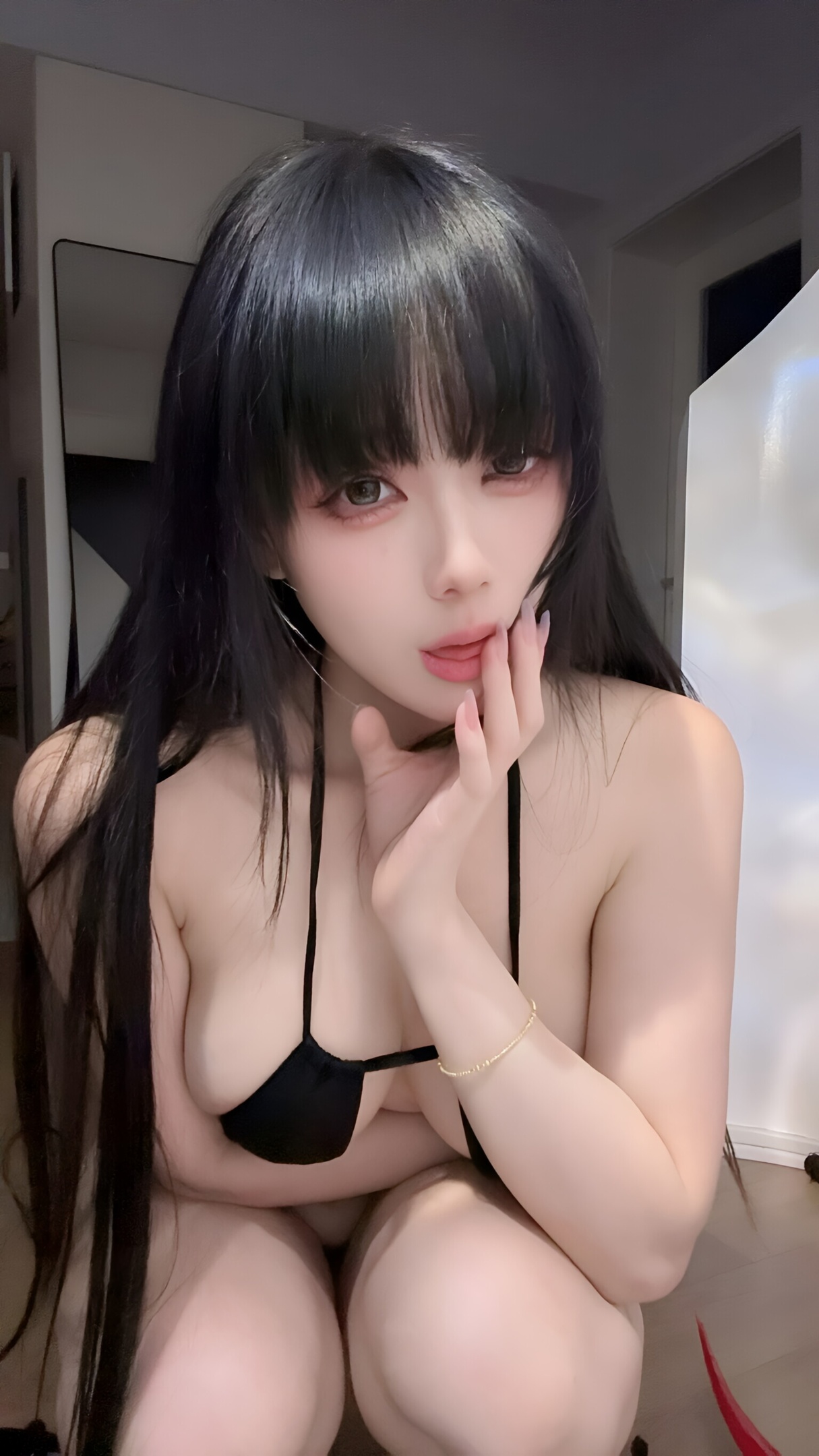 Jiu Yan 2025년 6월 Douyin 회원 란제리 검정 스타킹 43P1V