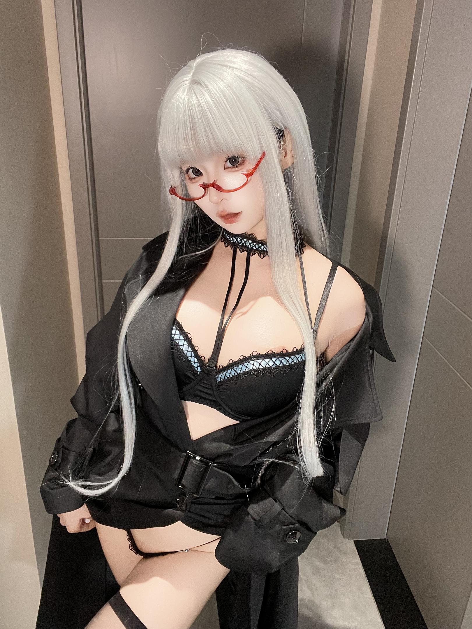 蠢沫沫 - 6月自拍
蠢沫沫 - 6月自拍