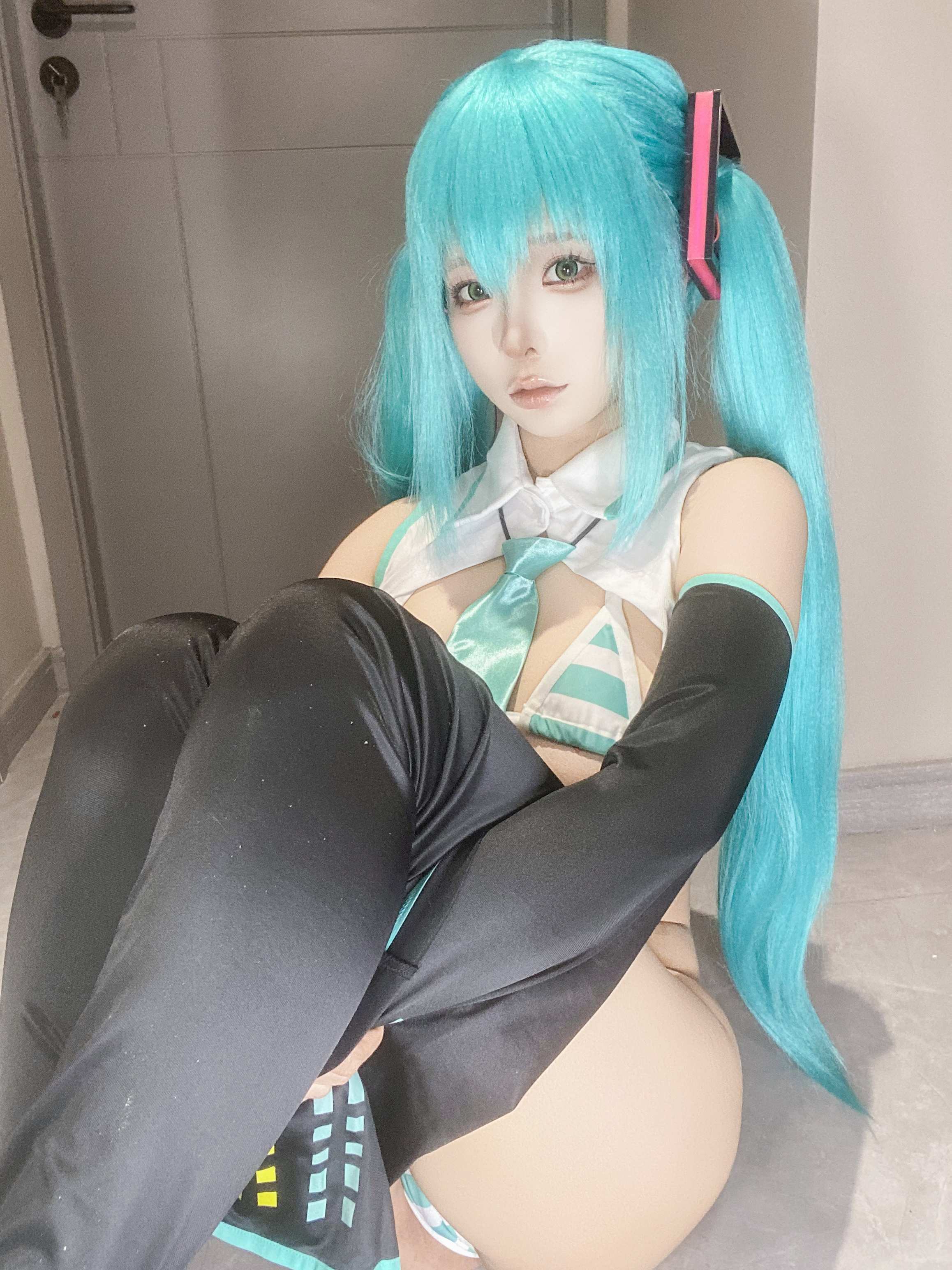 蠢沫沫 - 6月自拍
蠢沫沫 - 6月自拍