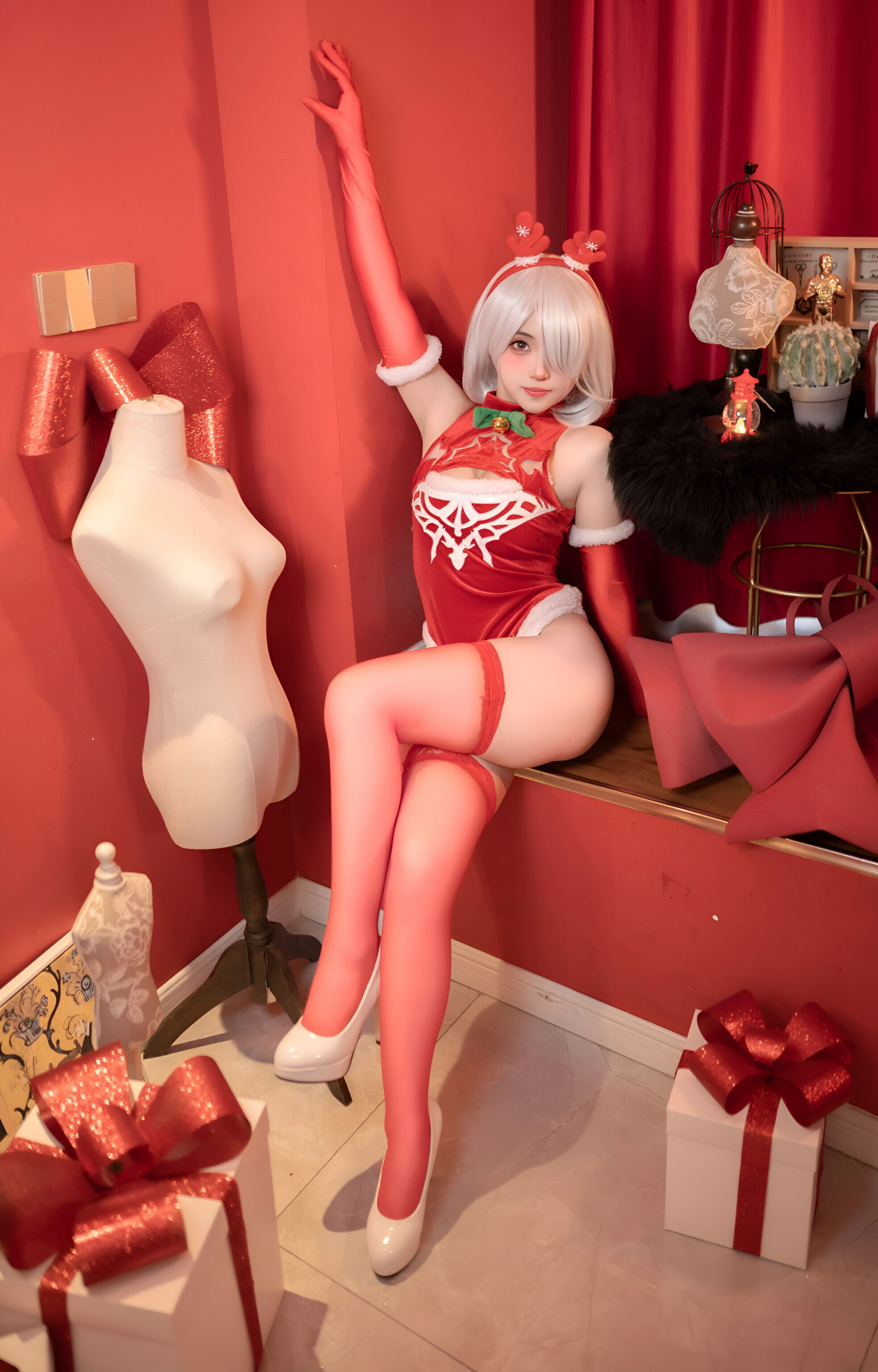 Bangni - Santa Claus, Red Skirt御姐