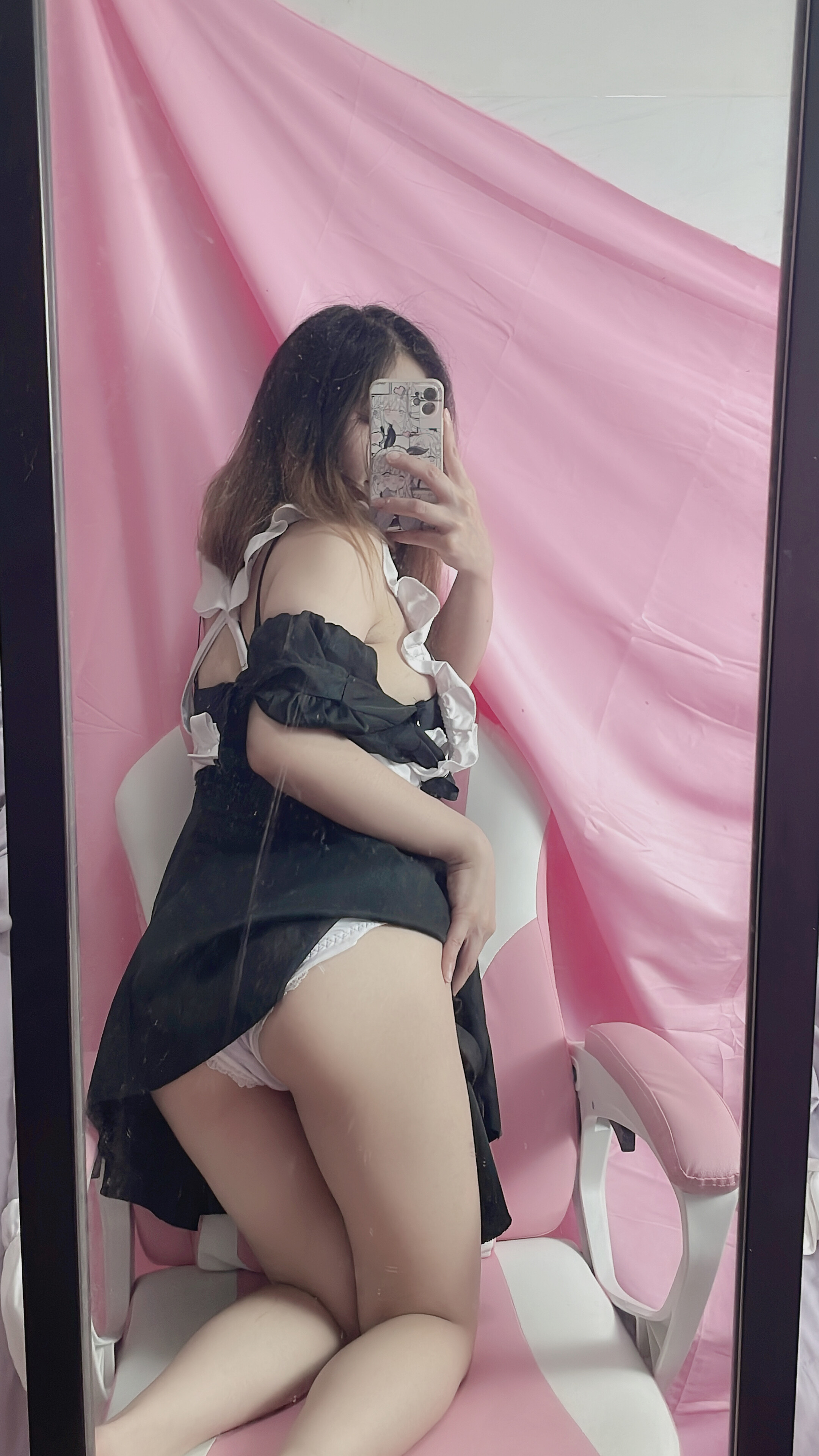 末夜787 - 女僕自拍 24P1V
```
末夜787 - 女僕自撮り 24P1V
