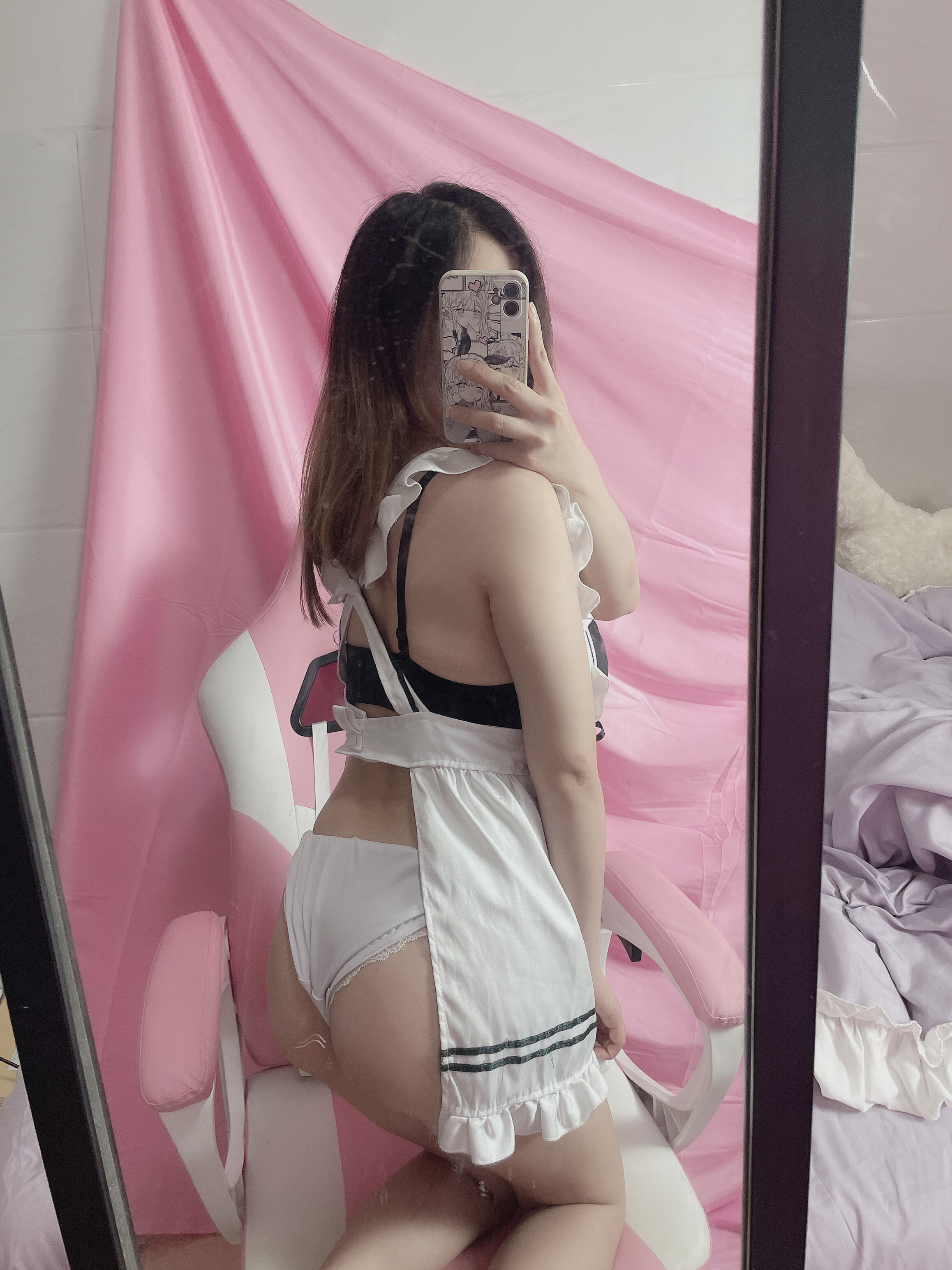 末夜787 - 女僕自拍 24P1V