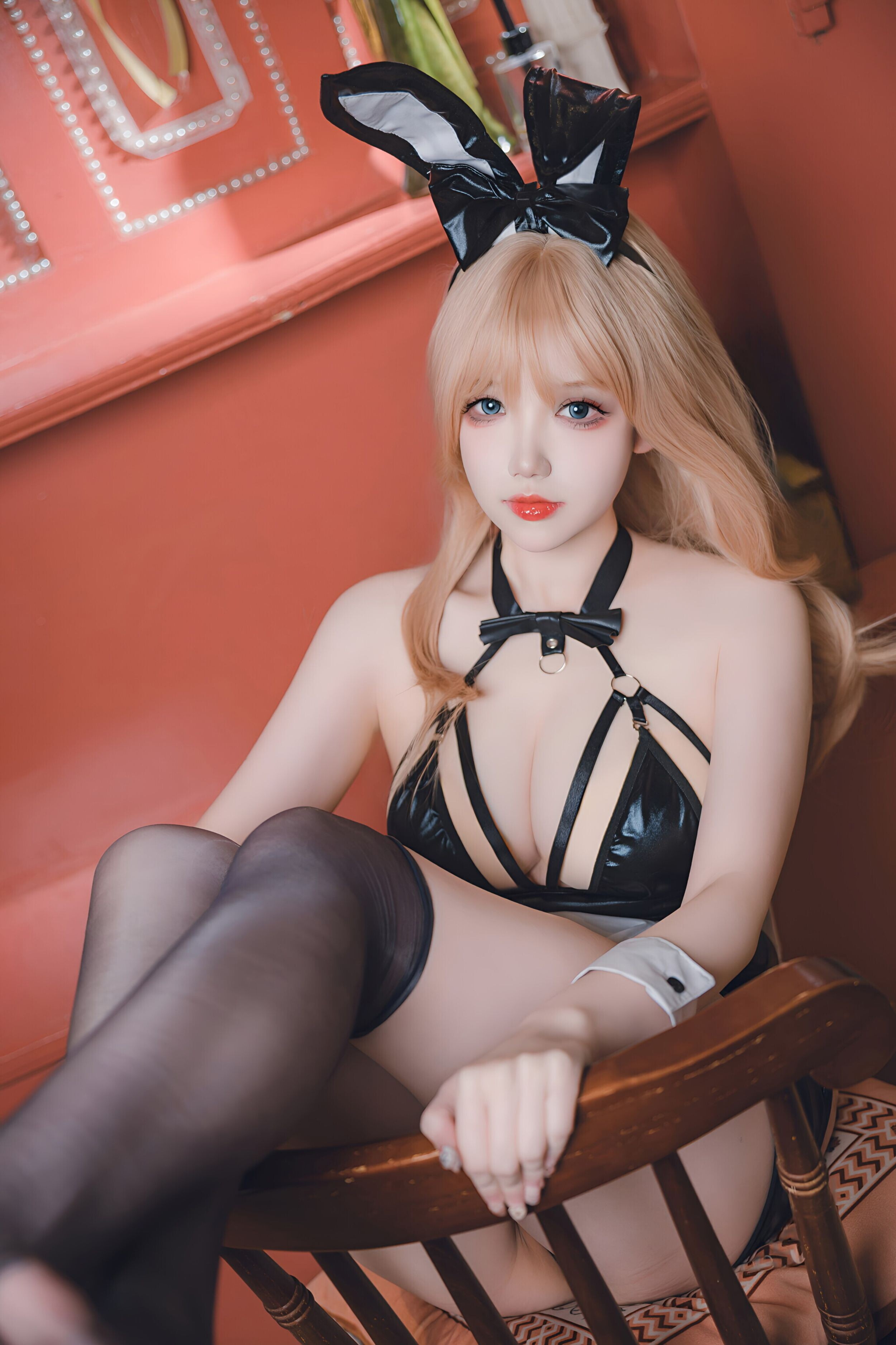 Snow Clear Astra - Golden-haired Rabbit Girl 73P1V