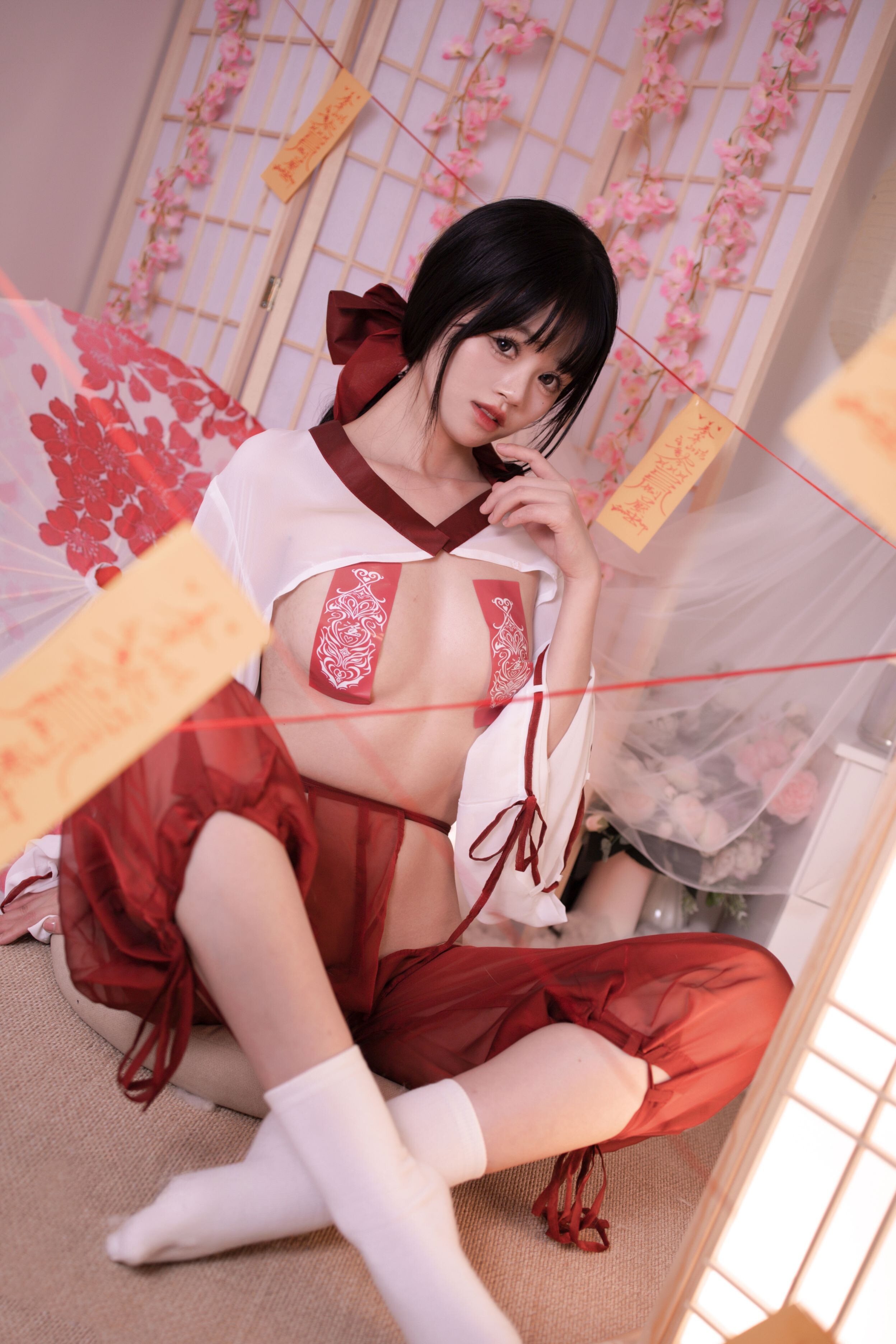星黛鹿鹿 千反田鹿子 - 祈福巫女
```
星黛魯魯 千反田鹿子 - 祈願巫女
