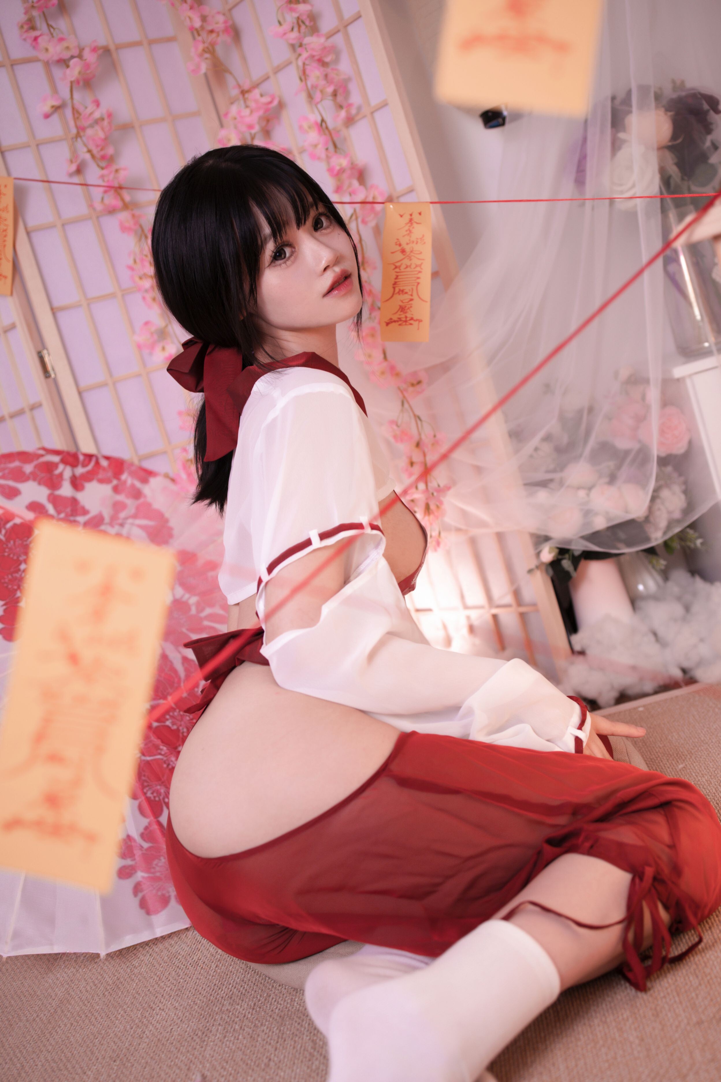 星黛鹿鹿 千反田鹿子 - 祈福巫女
```
星黛魯魯 千反田鹿子 - 祈願巫女
