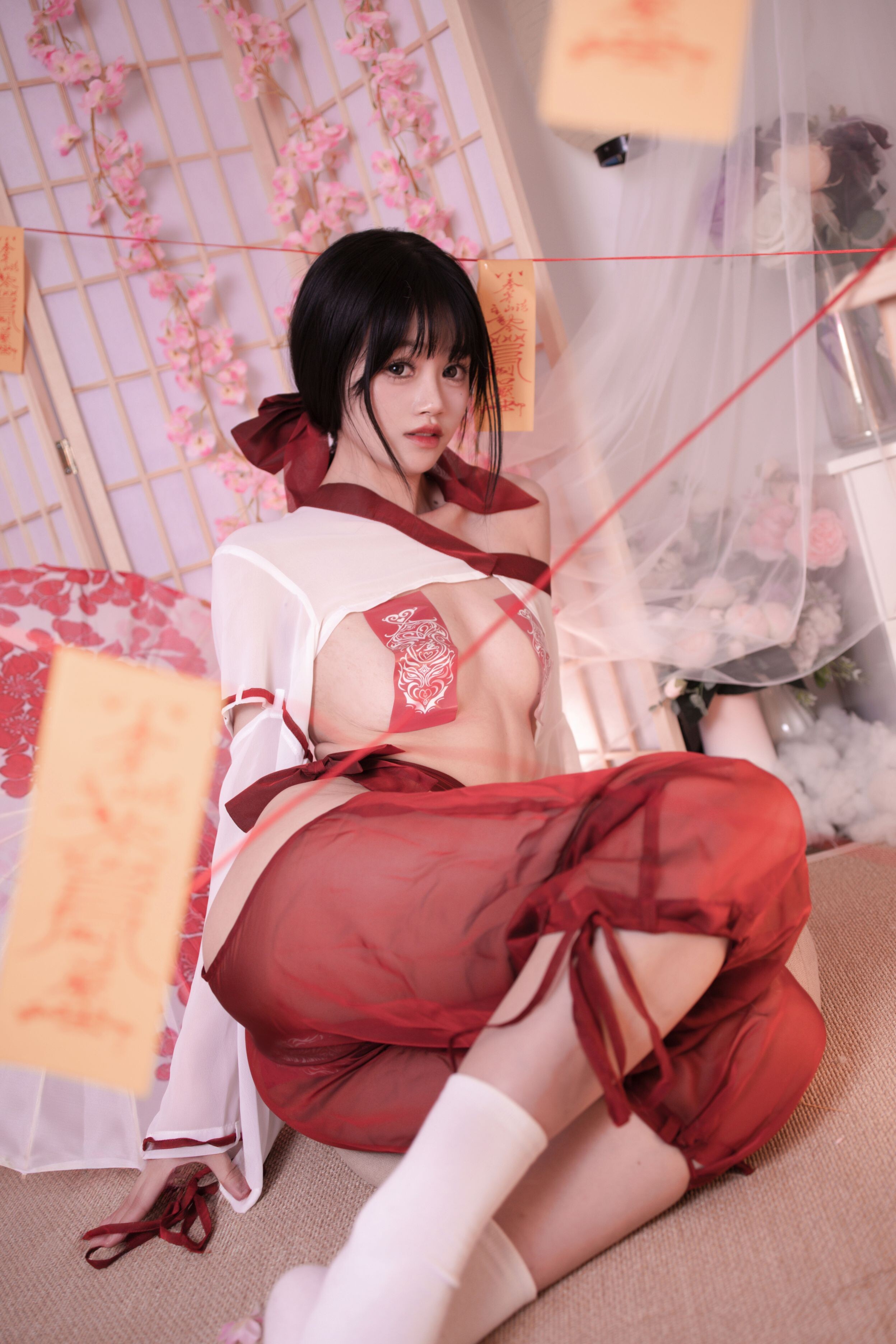 星黛鹿鹿 千反田鹿子 - 祈福巫女
```
星黛魯魯 千反田鹿子 - 祈願巫女
