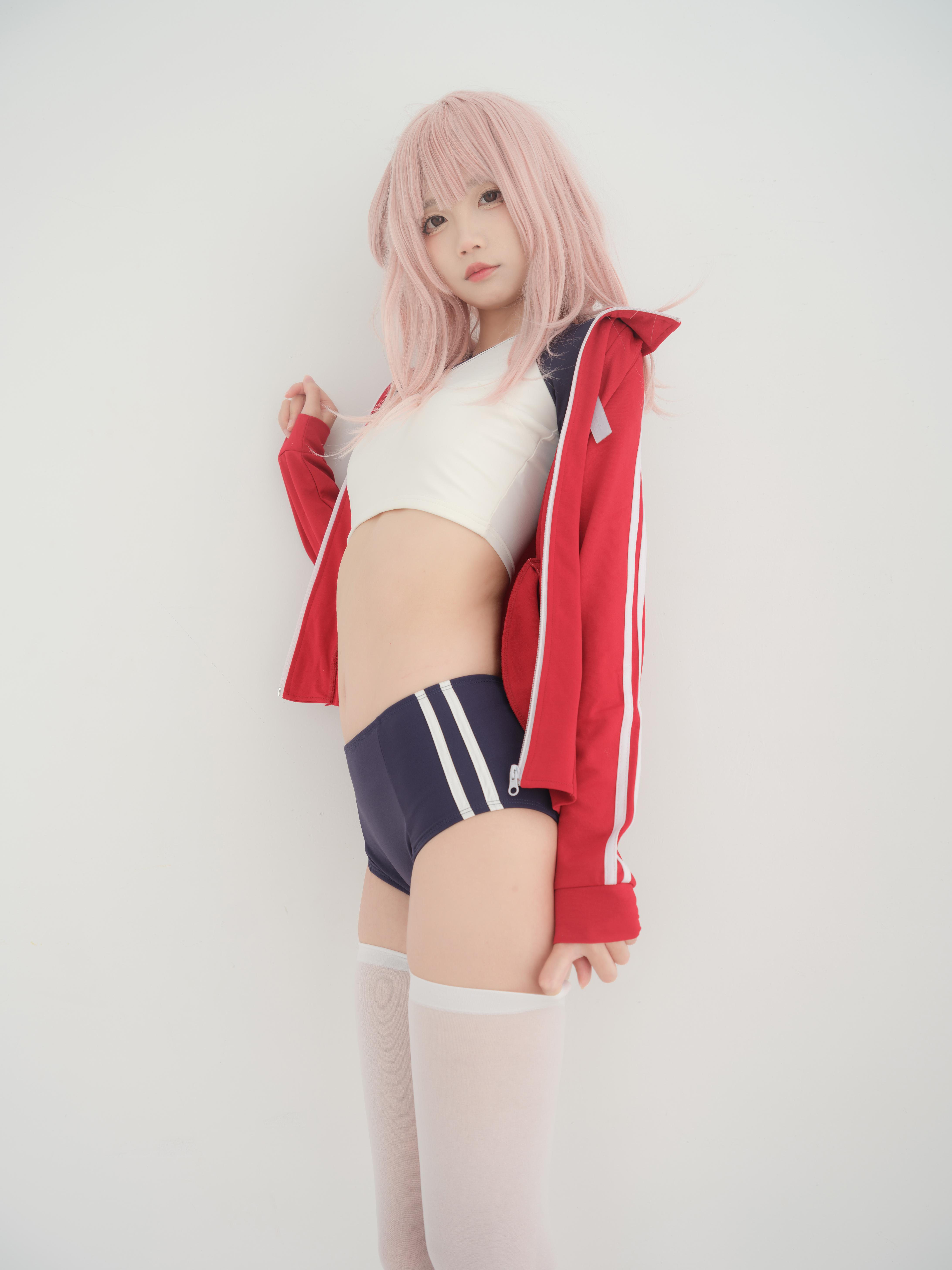 Five-o'clock Hundred Ghosts - Captain's Workout Clothes 25P