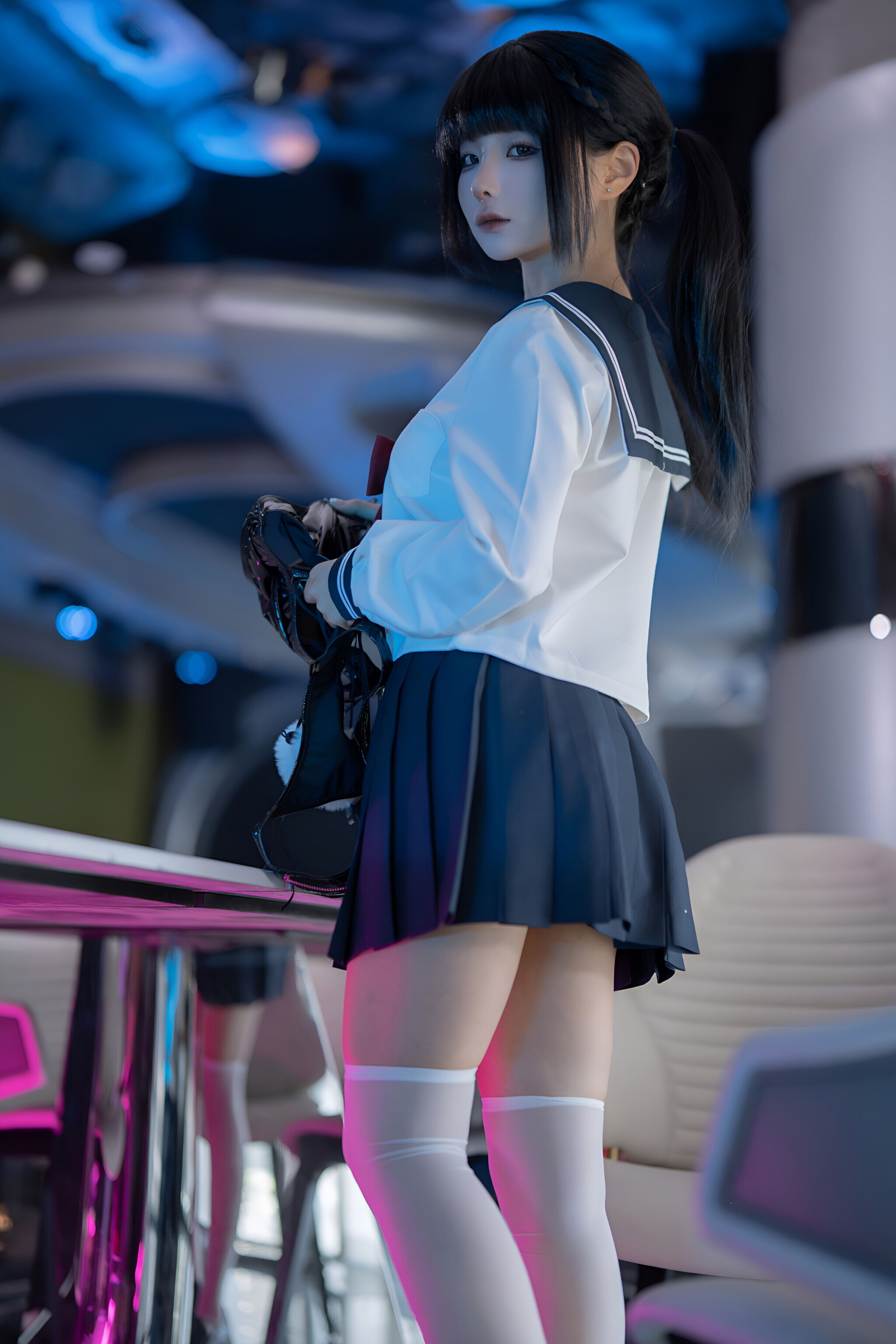 Chun Momo School Junior Part-Time Job 136P1V Uniform Photo Set