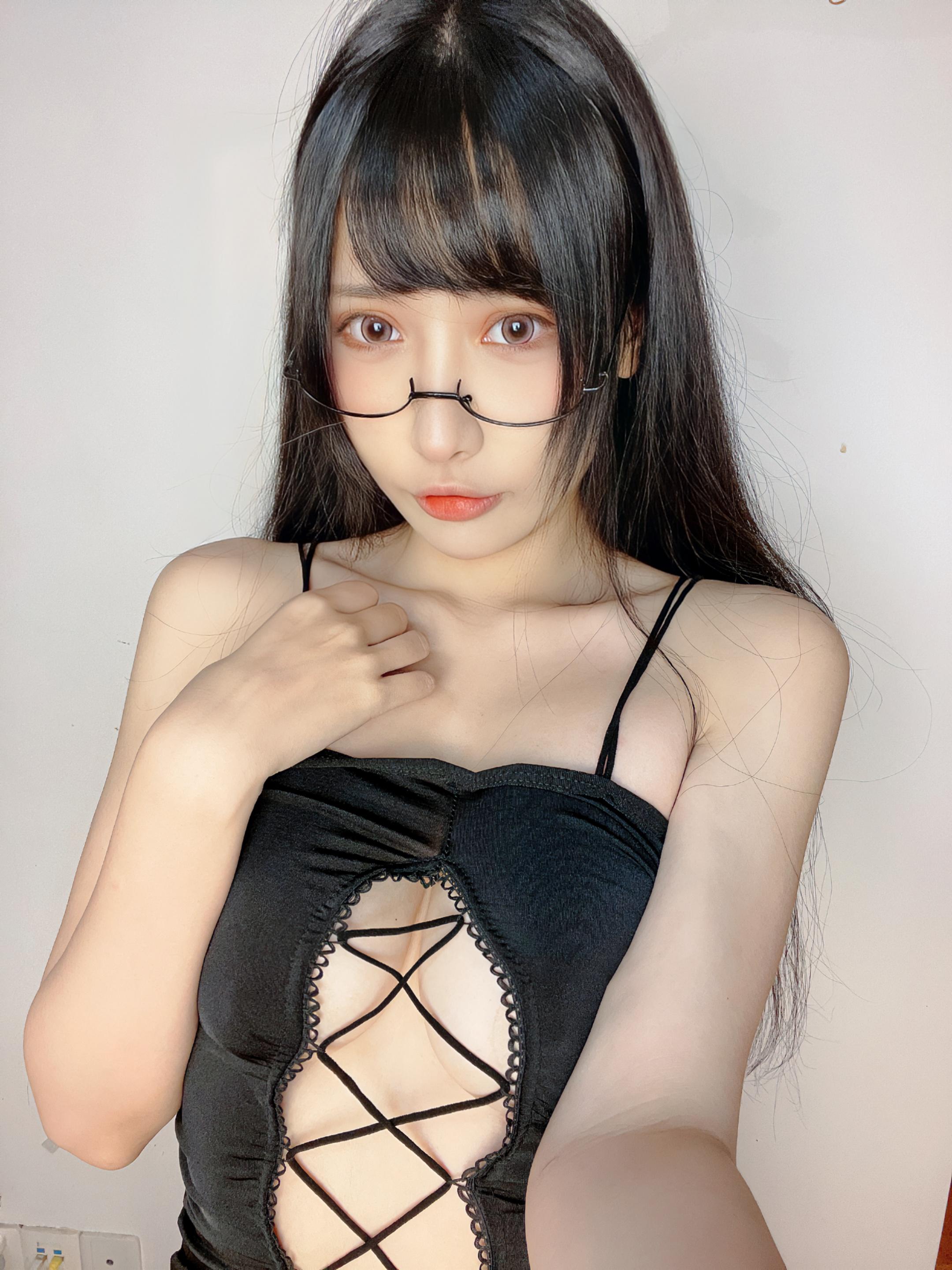 糖果果Candy - 艦長福利
糖果果Candy - 艦長福利