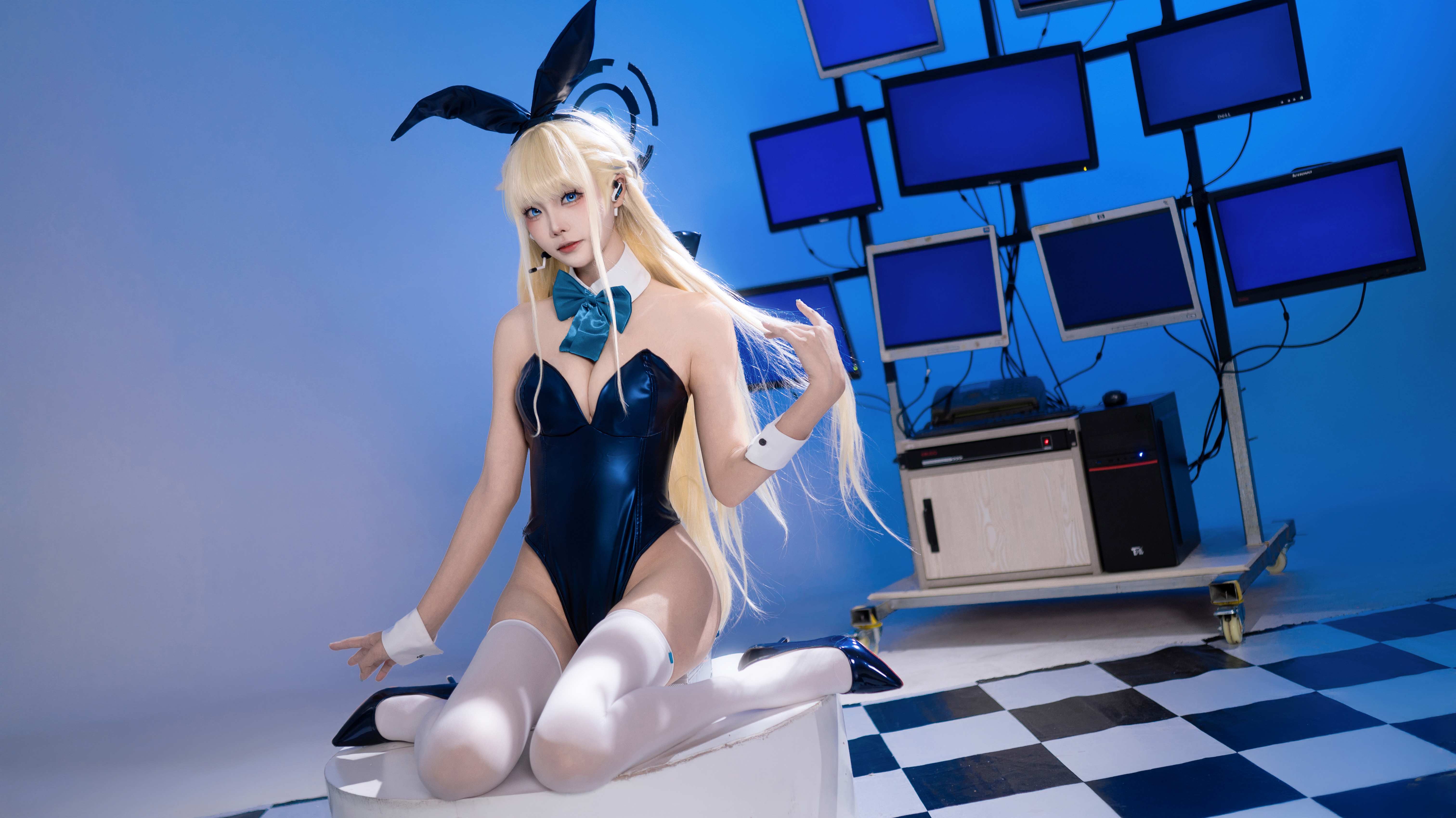 Aiwest - Hourly Bunny Girl 34P