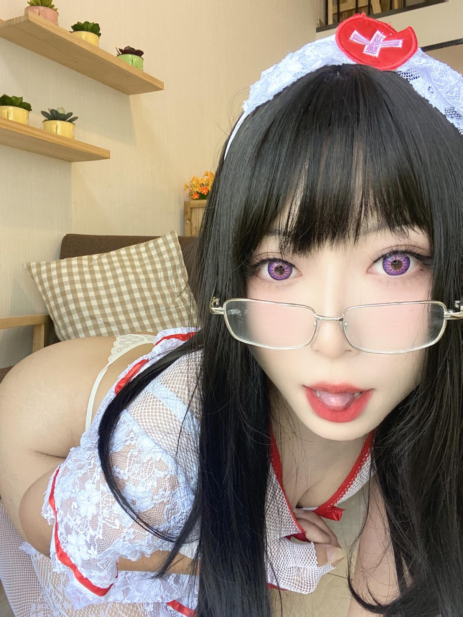 เงินเย็นๆ -  蕾丝 พยาบาล 1V
