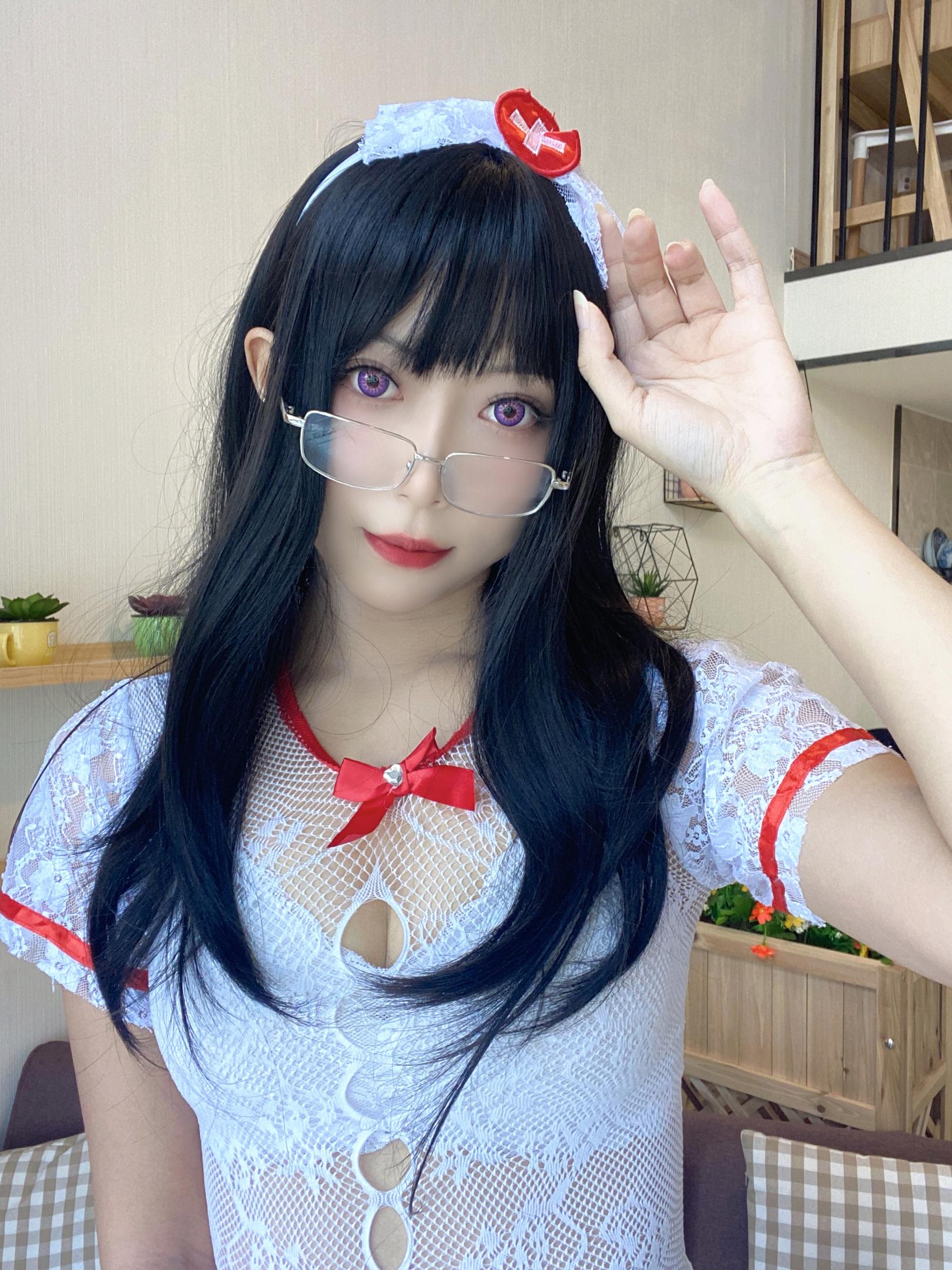 เงินเย็นๆ -  蕾丝 พยาบาล 1V