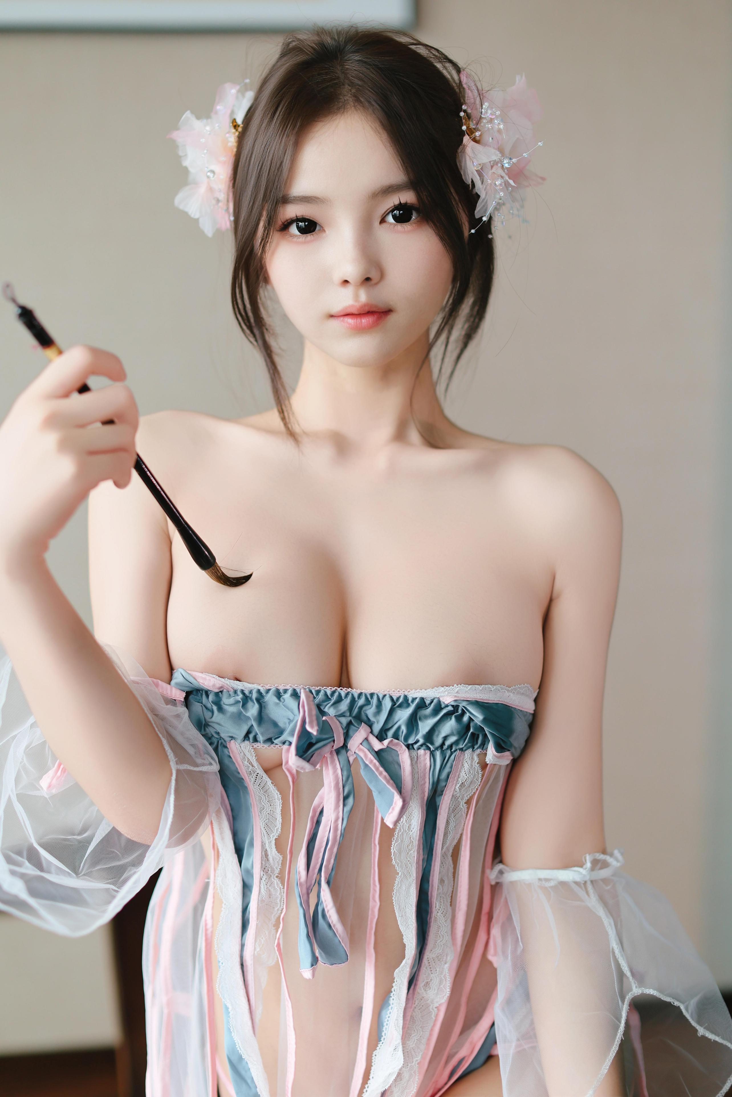 苏软软鲜花朵朵写真 116P | 美胸主题图集