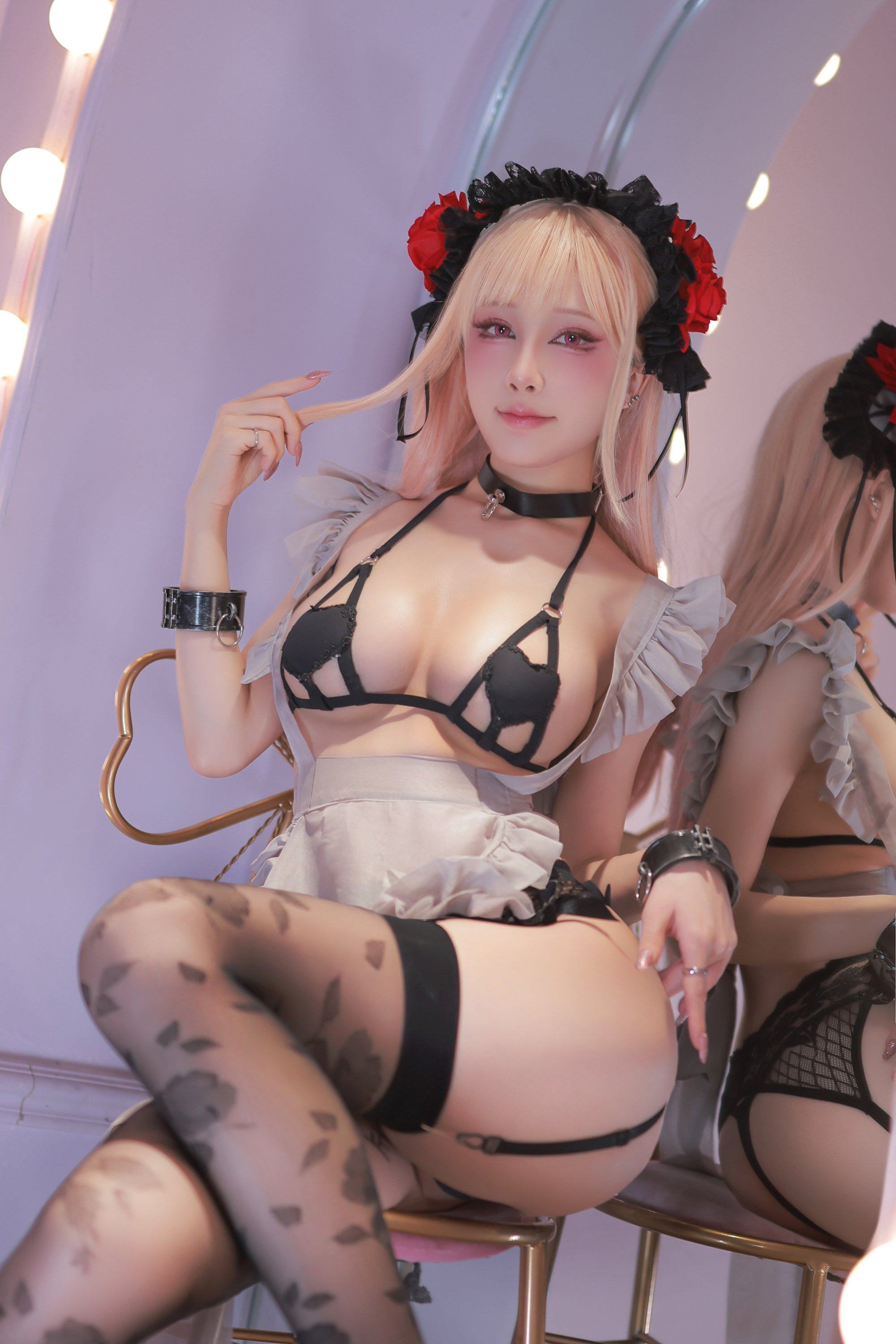 Aqua - That dress-up doll falls in love