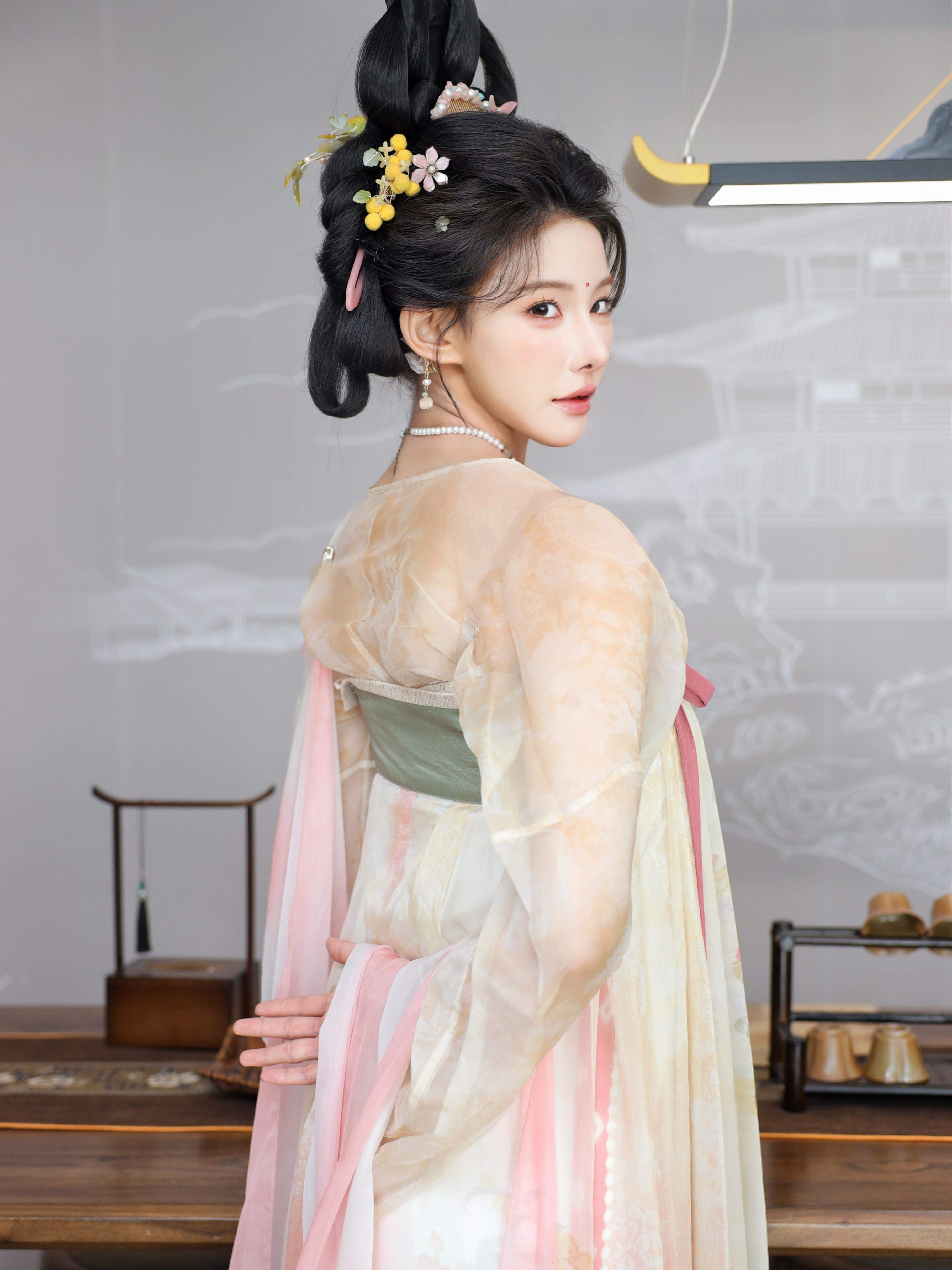 이소아 - 꿈속의 당나라 112P
