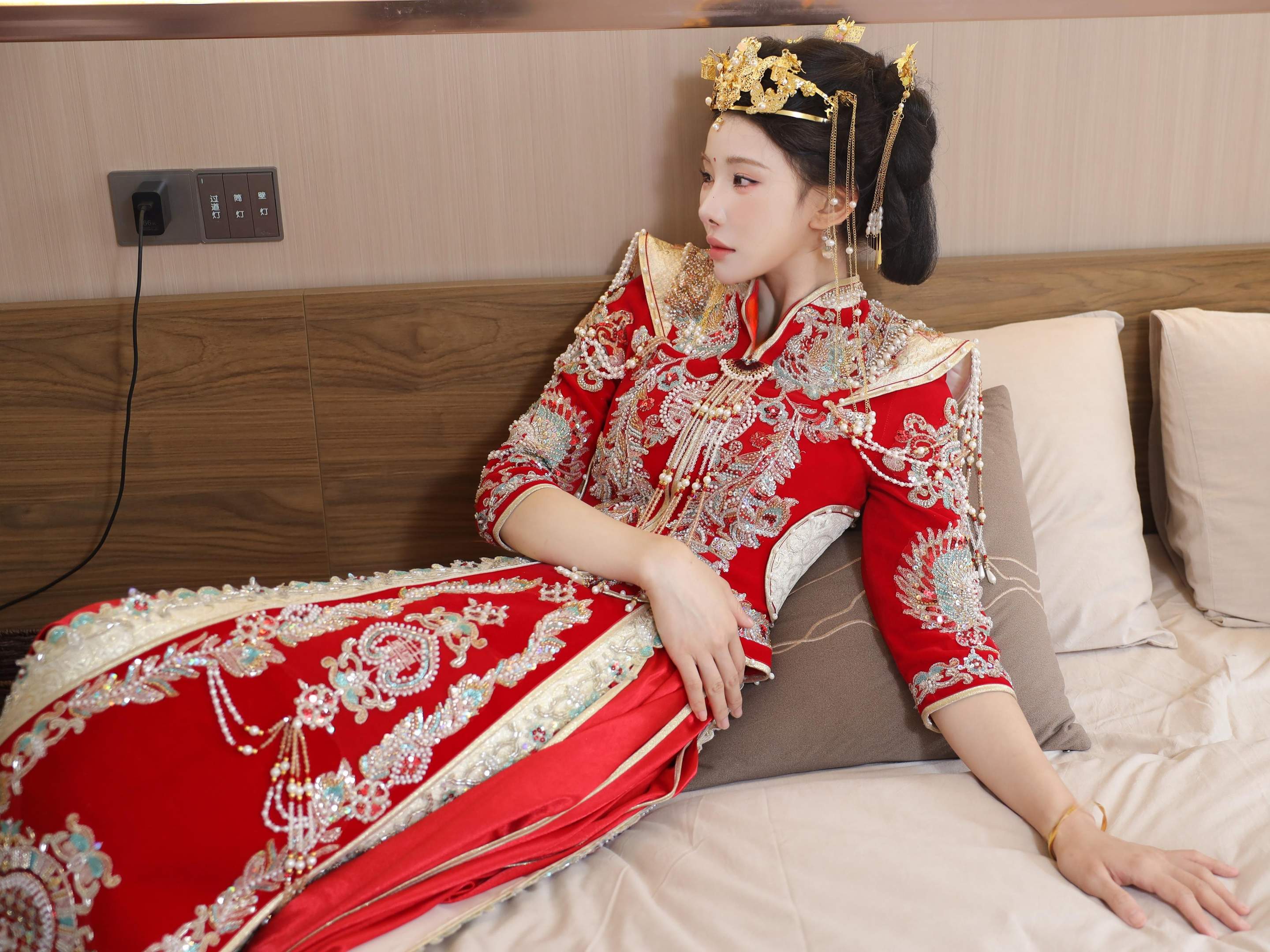 Lê Sương Nhi - Tú Hòa Phục 113P