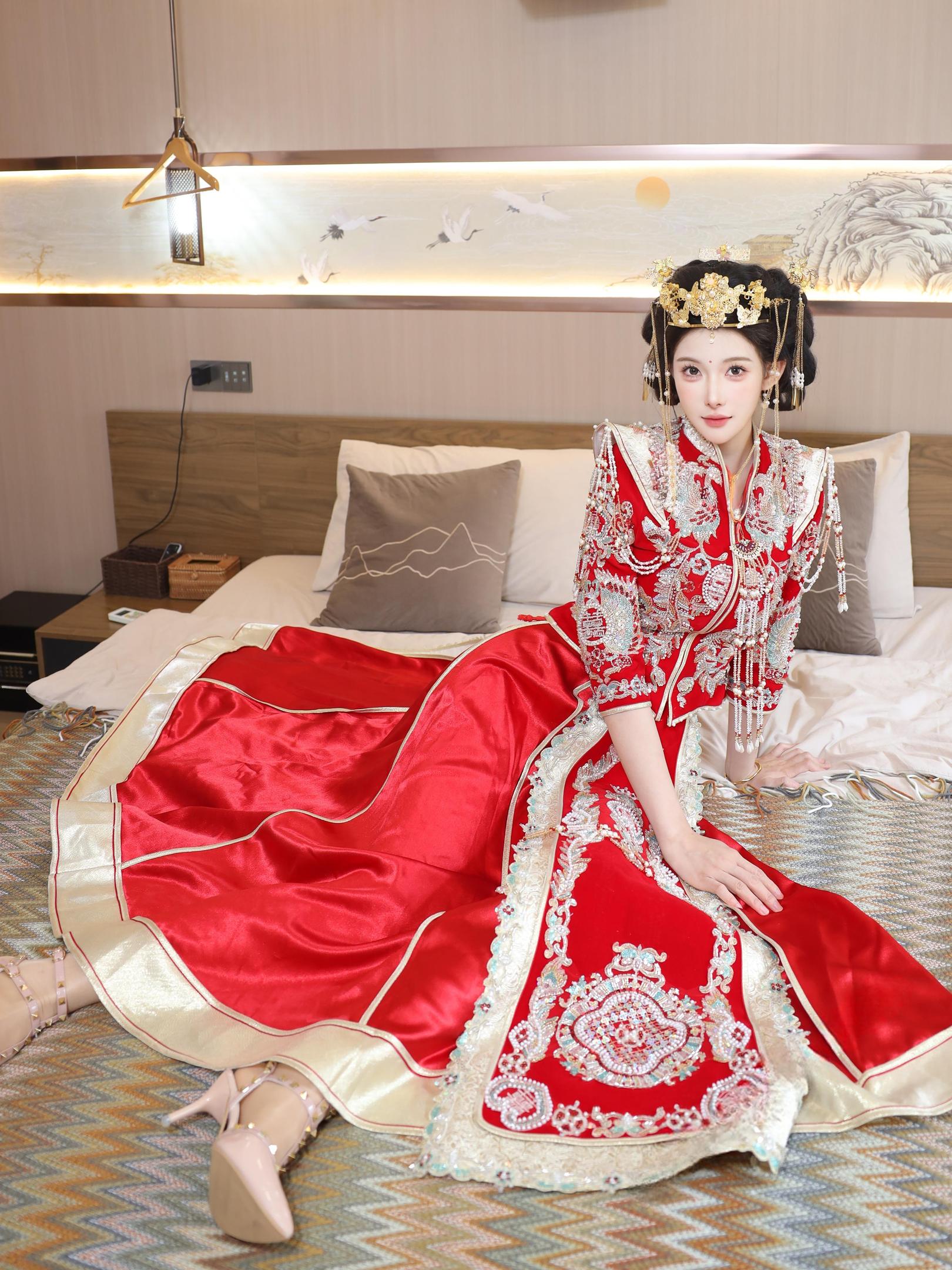Lê Sương Nhi - Tú Hòa Phục 113P
