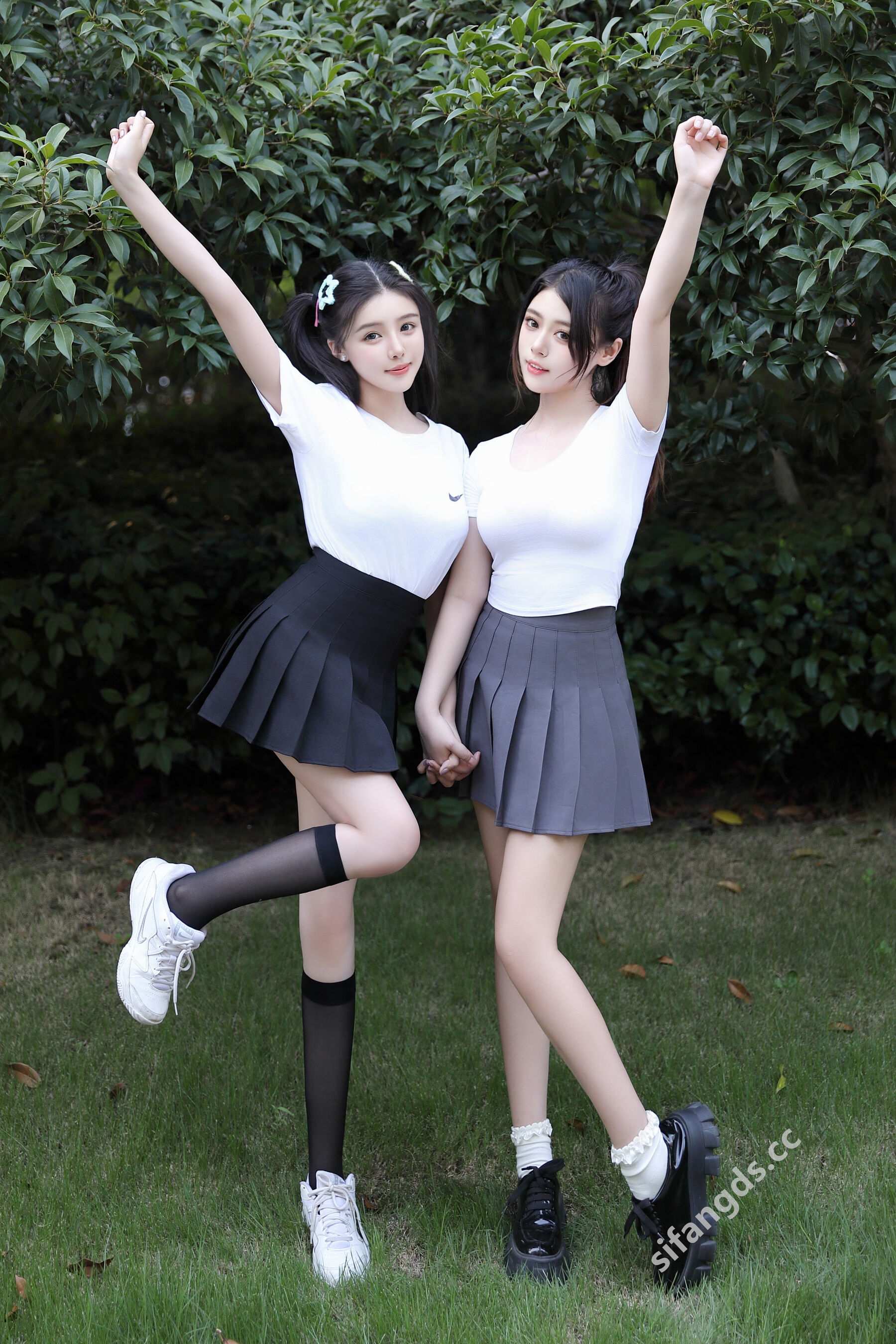 蛋蛋宝＆袁圆 - 清純JK制服 81P1V