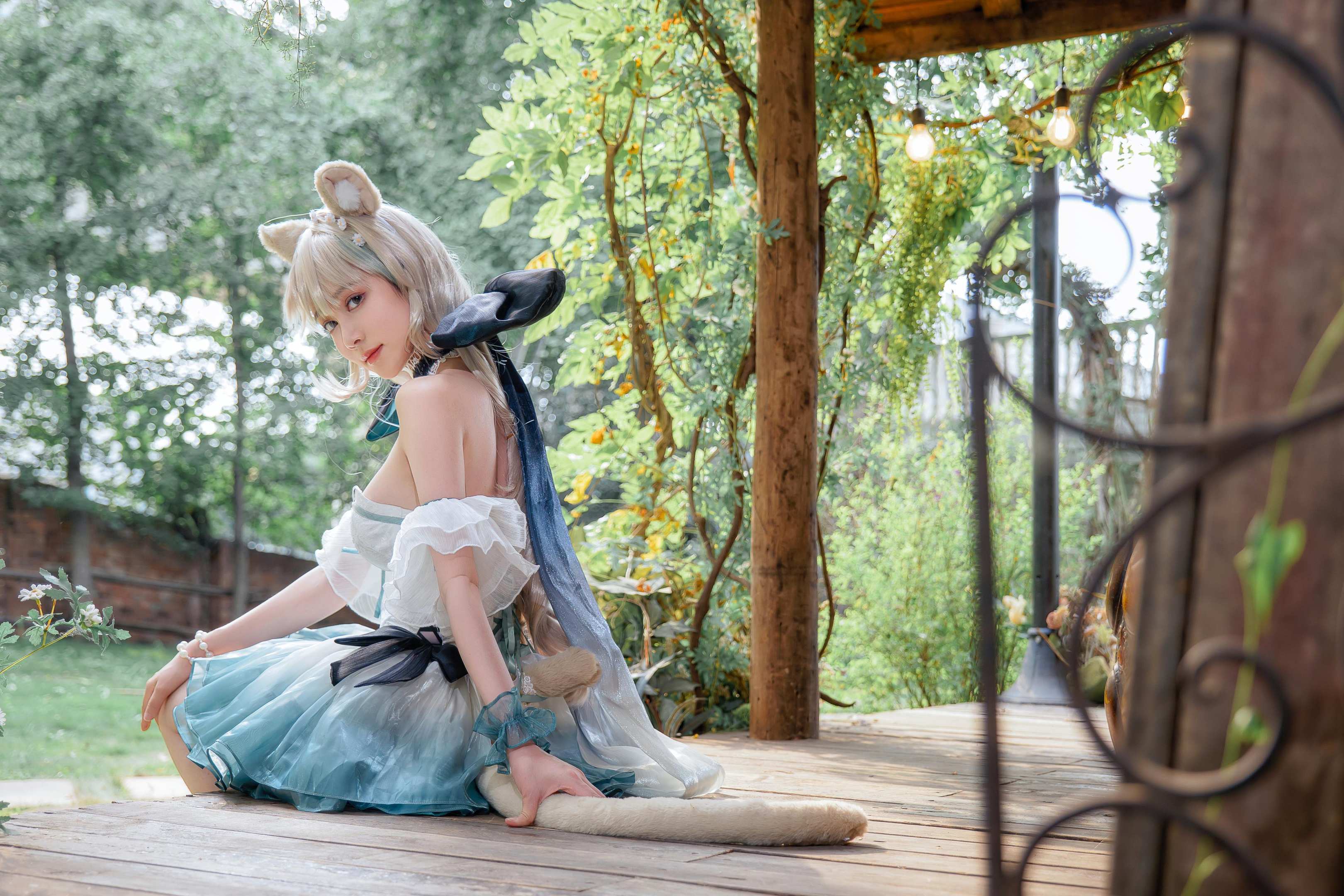 Niannian Nnian リネット 屋外ミニスカコスプレ写真