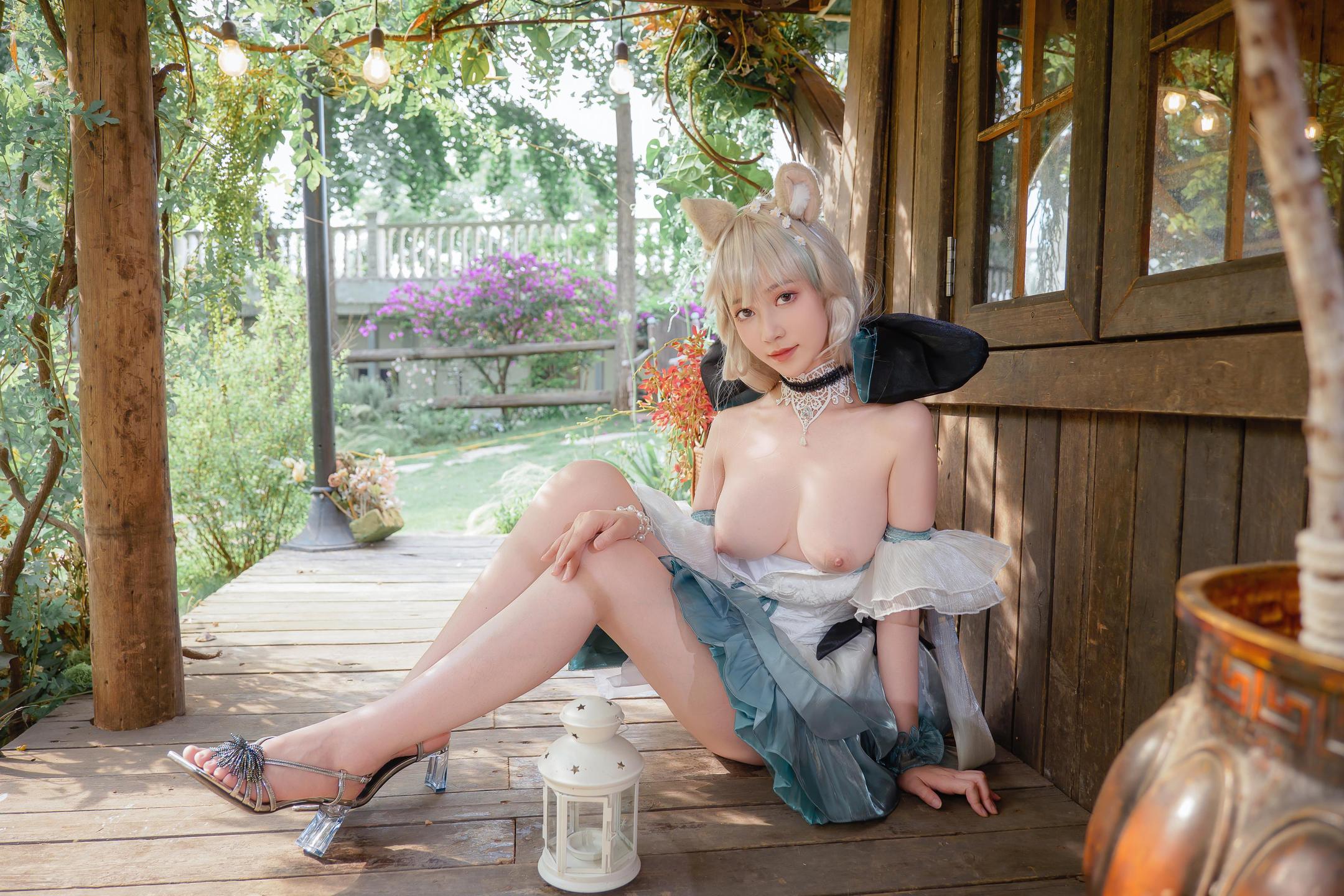 Niannian Nnian リネット 屋外ミニスカコスプレ写真