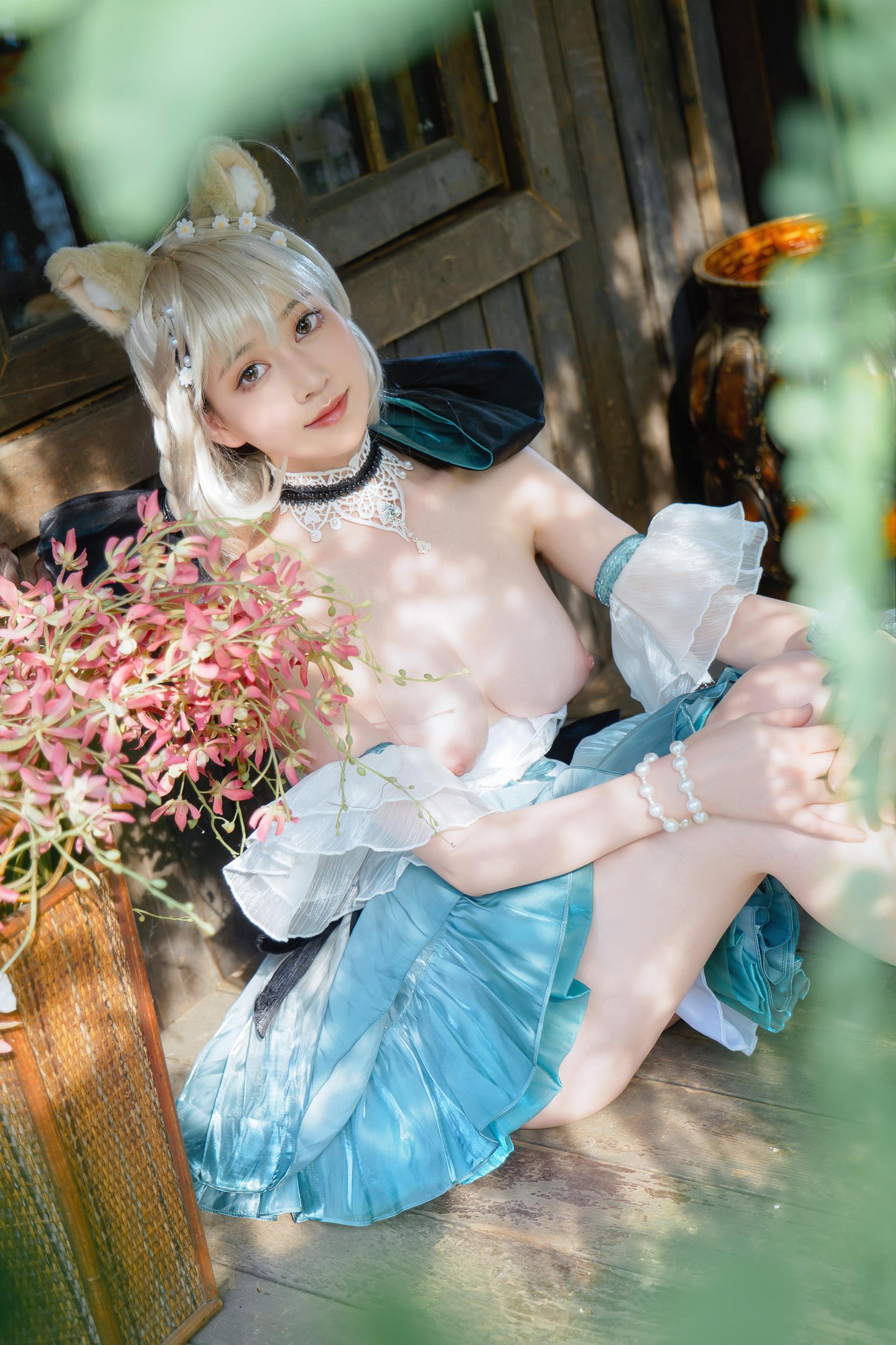 Niannian Nnian リネット 屋外ミニスカコスプレ写真