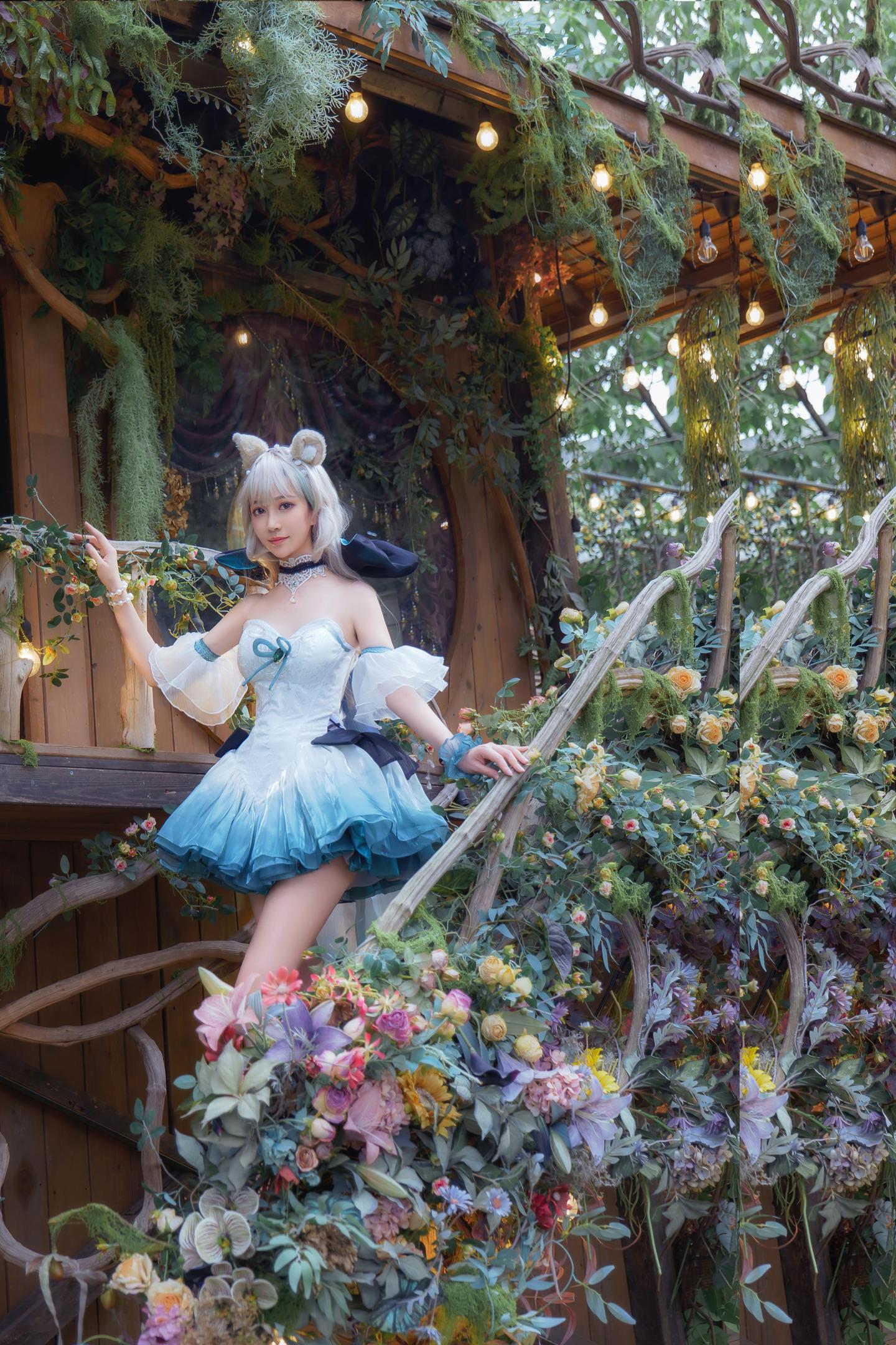 Niannian Nnian リネット 屋外ミニスカコスプレ写真
