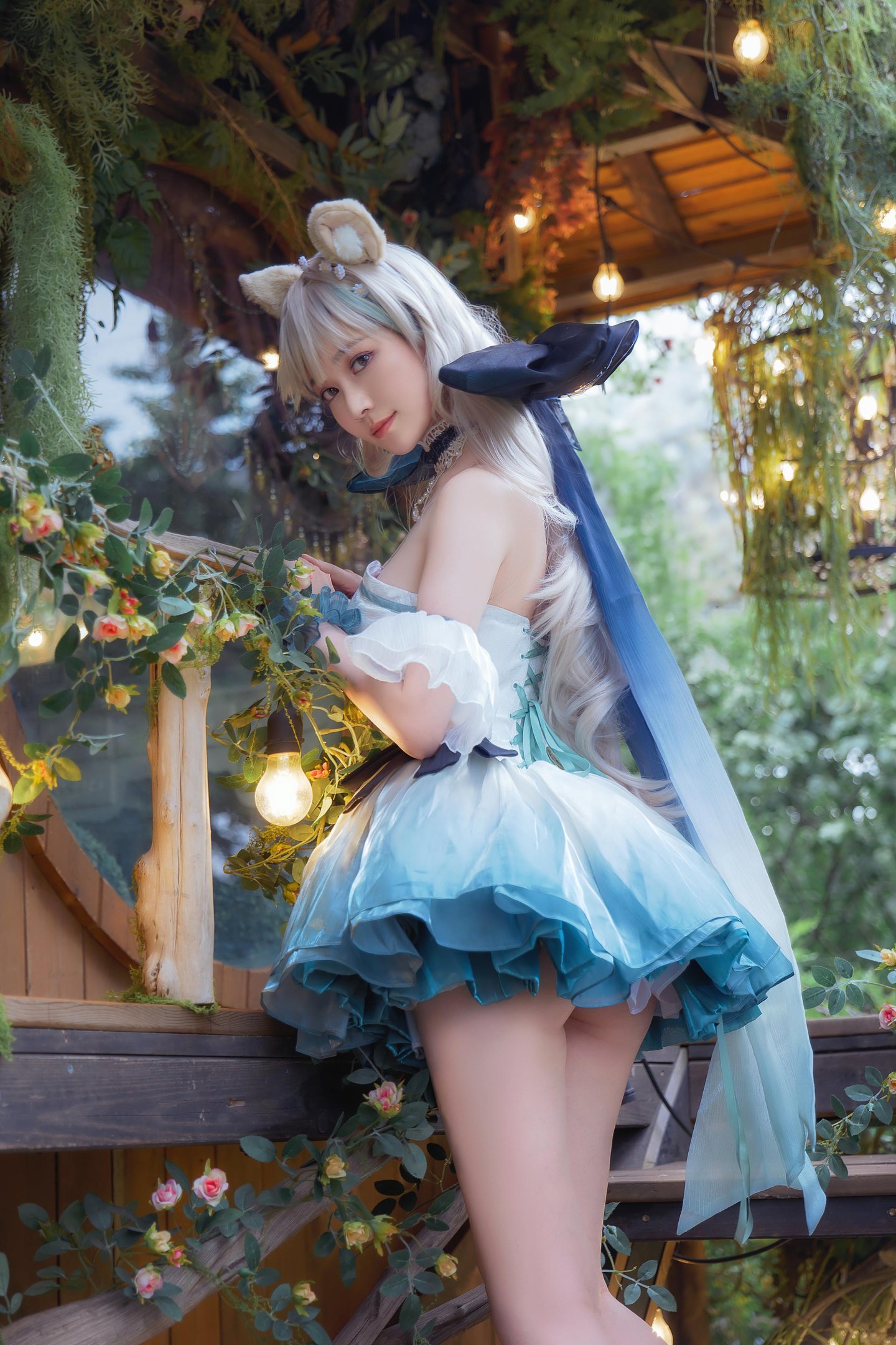Niannian Nnian リネット 屋外ミニスカコスプレ写真