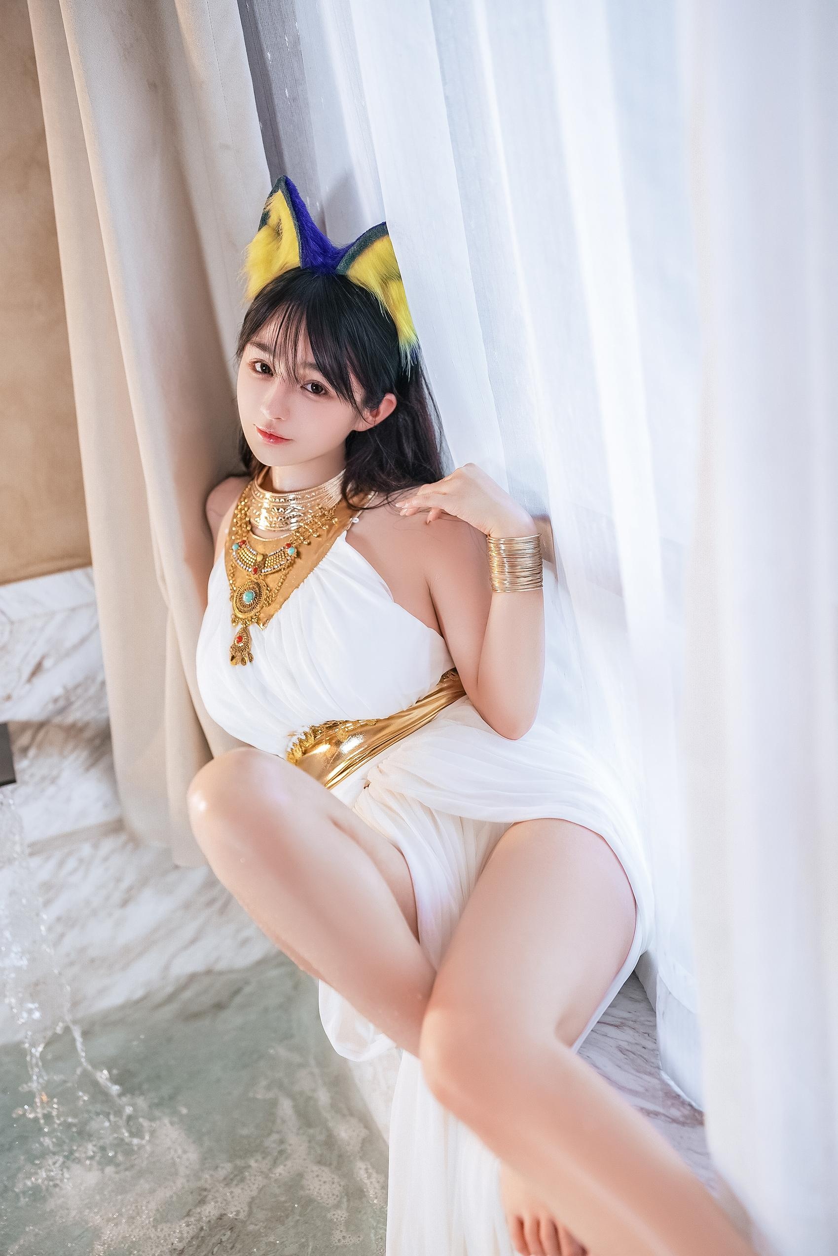 Sakurazaki Nene - White Catgirl 132P