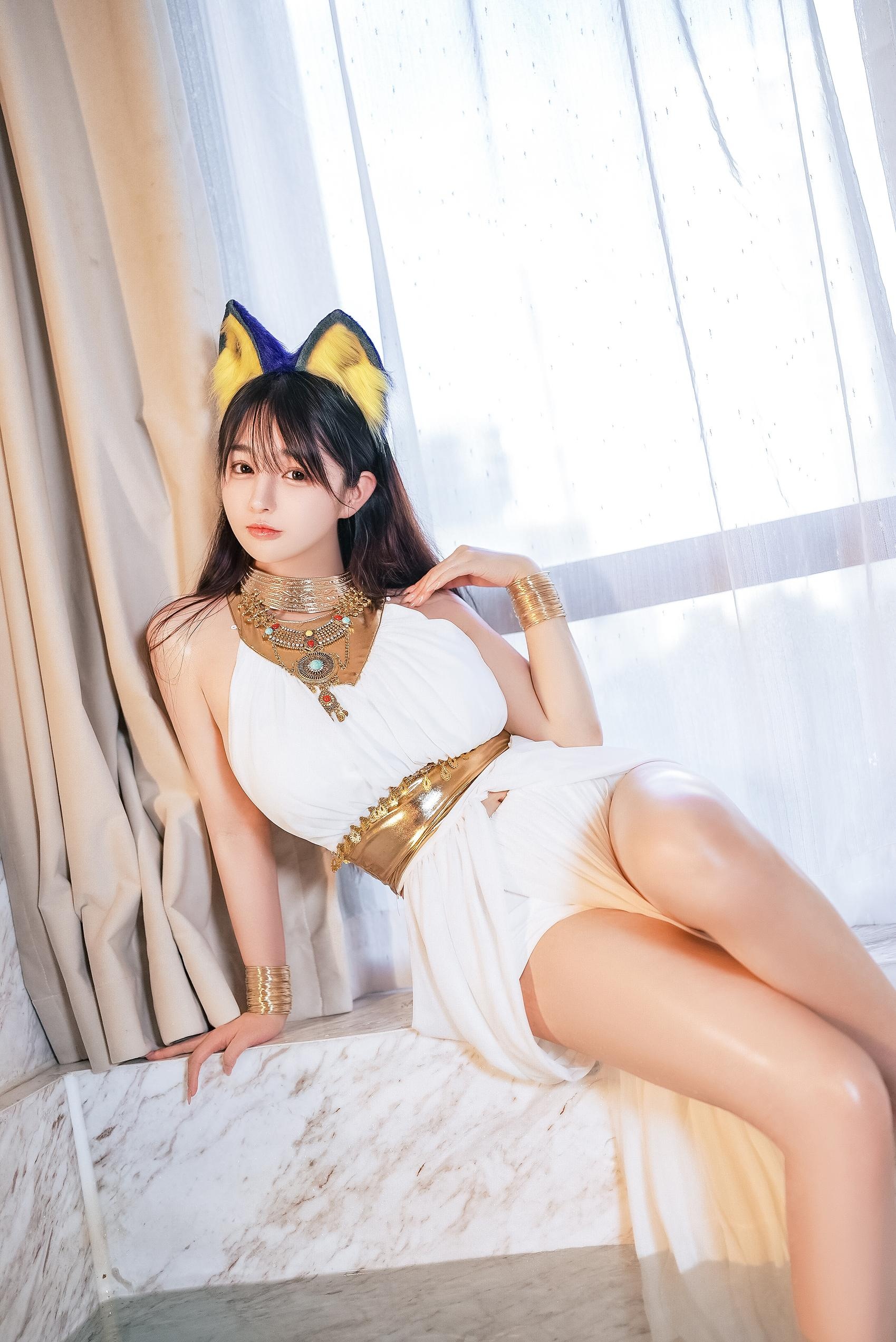 Sakurazaki Nene - White Catgirl 132P