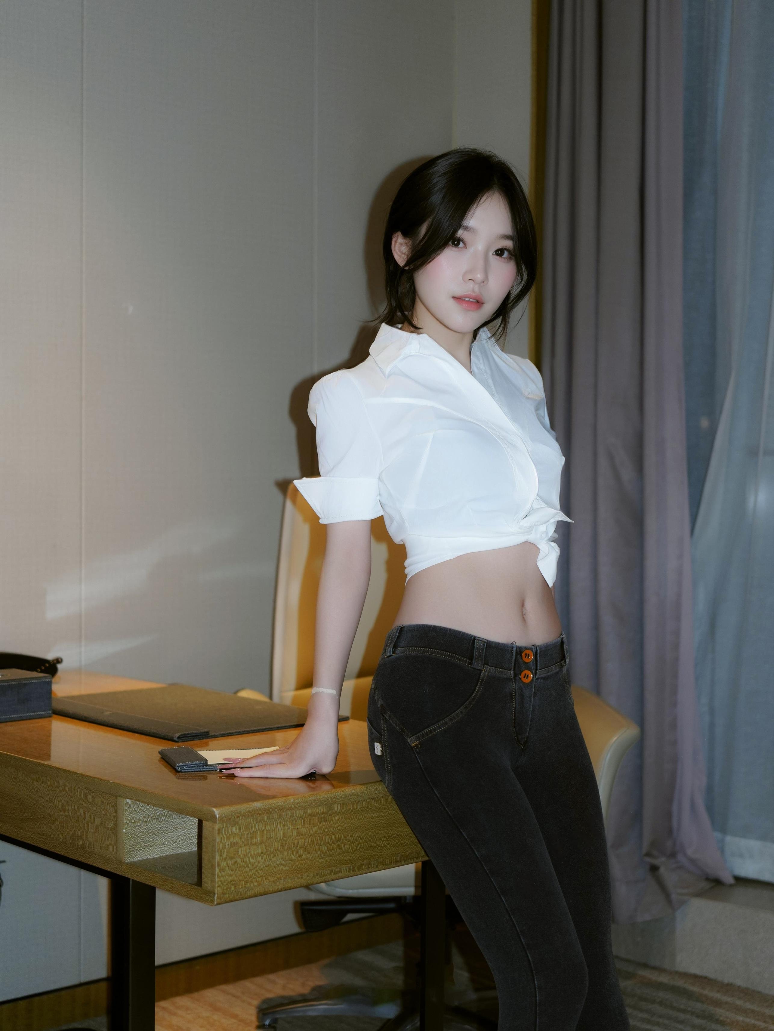 汁汁 - インターンシップの女性秘書 87P