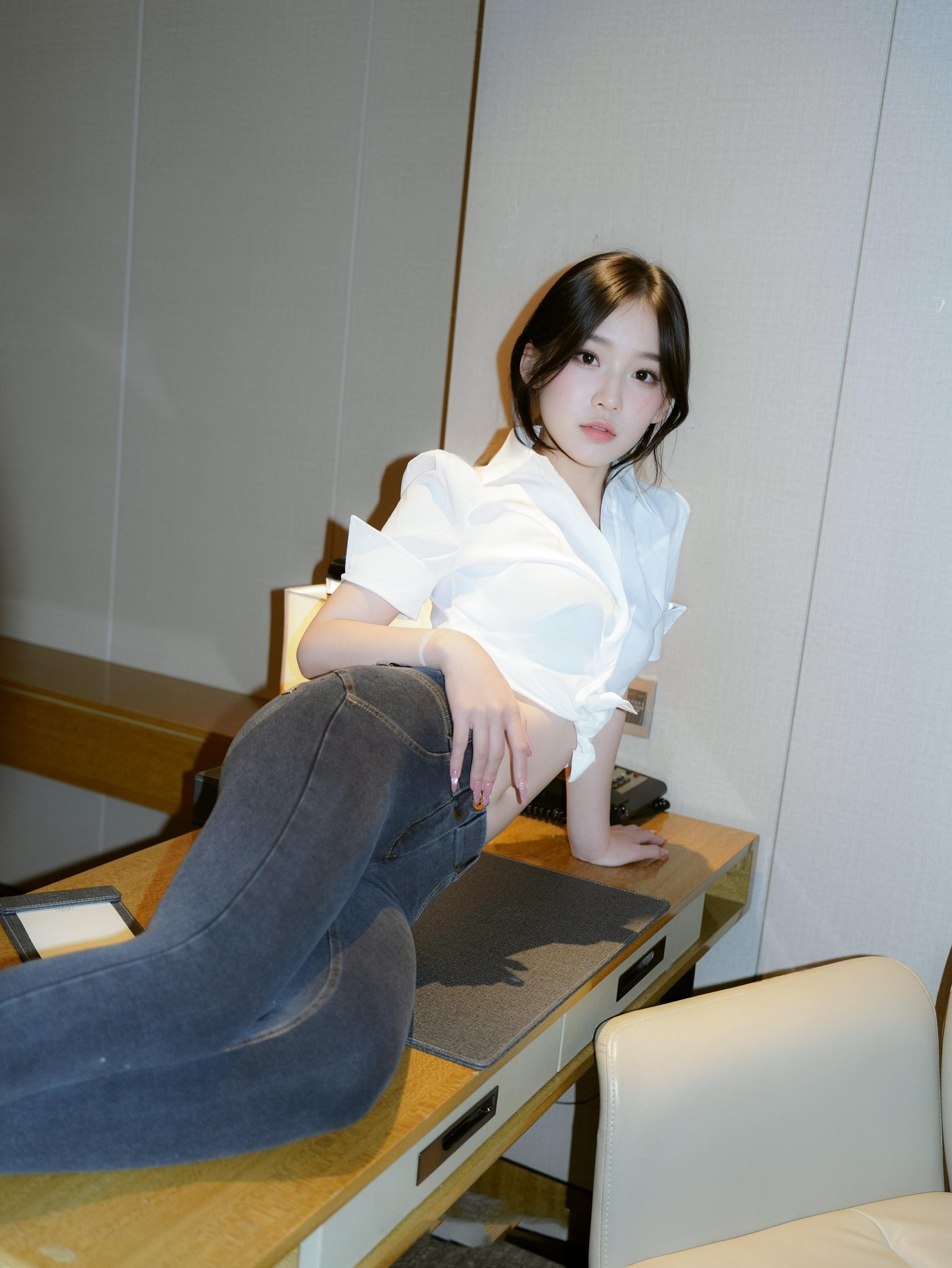 汁汁 - インターンシップの女性秘書 87P