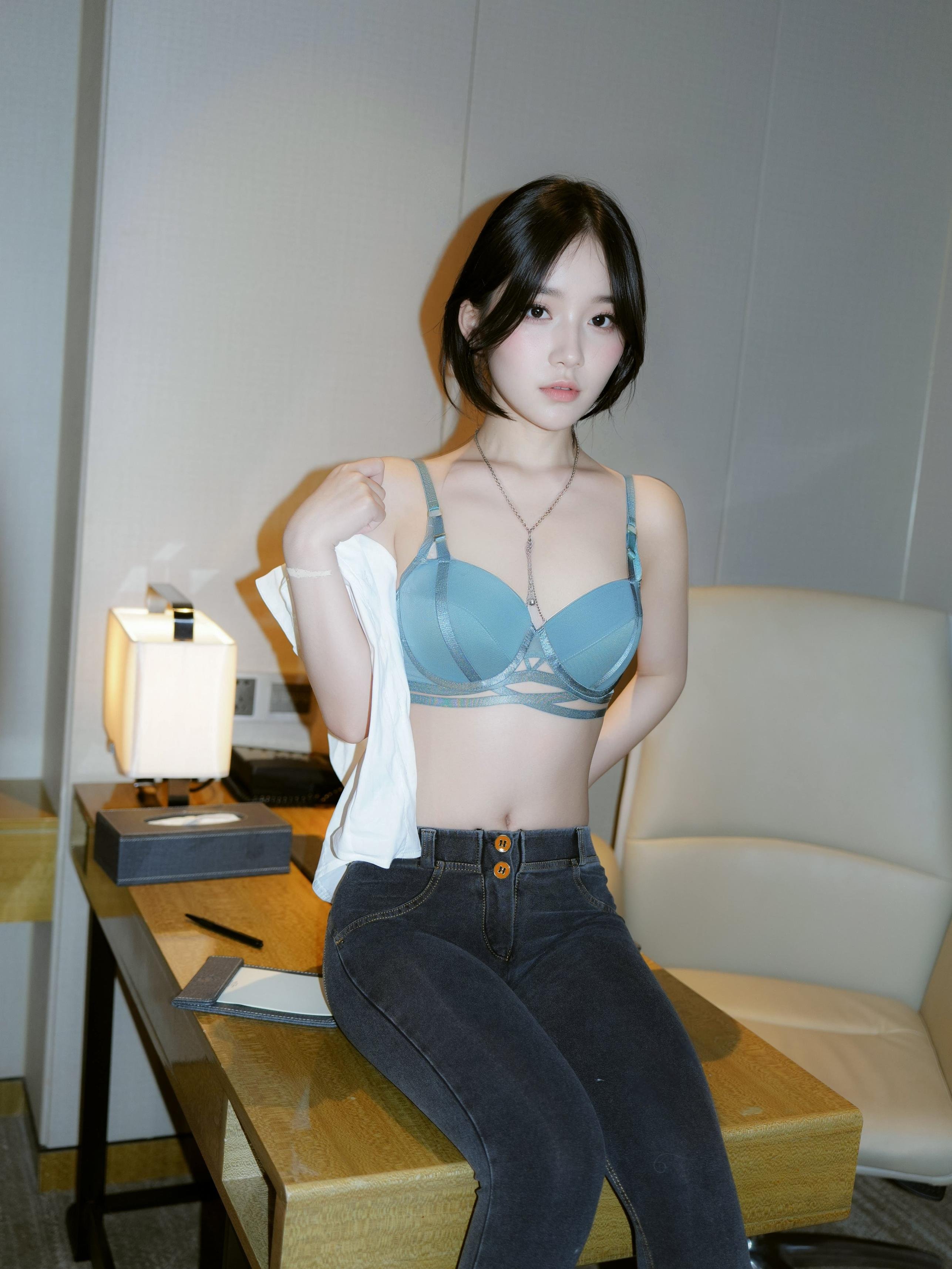 汁汁 - インターンシップの女性秘書 87P