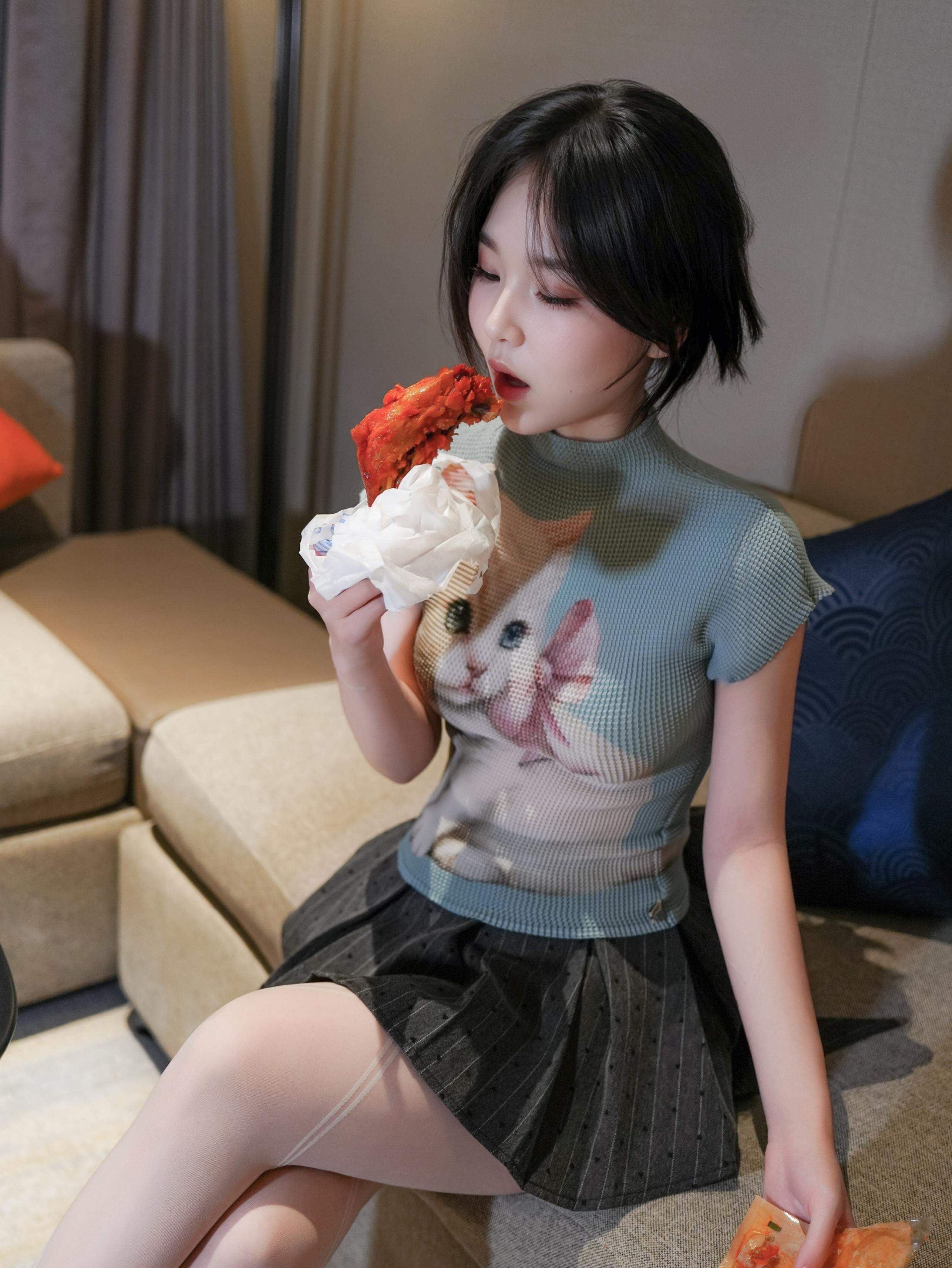 汁汁 - 치킨 다리를 사랑하는 소녀 91P