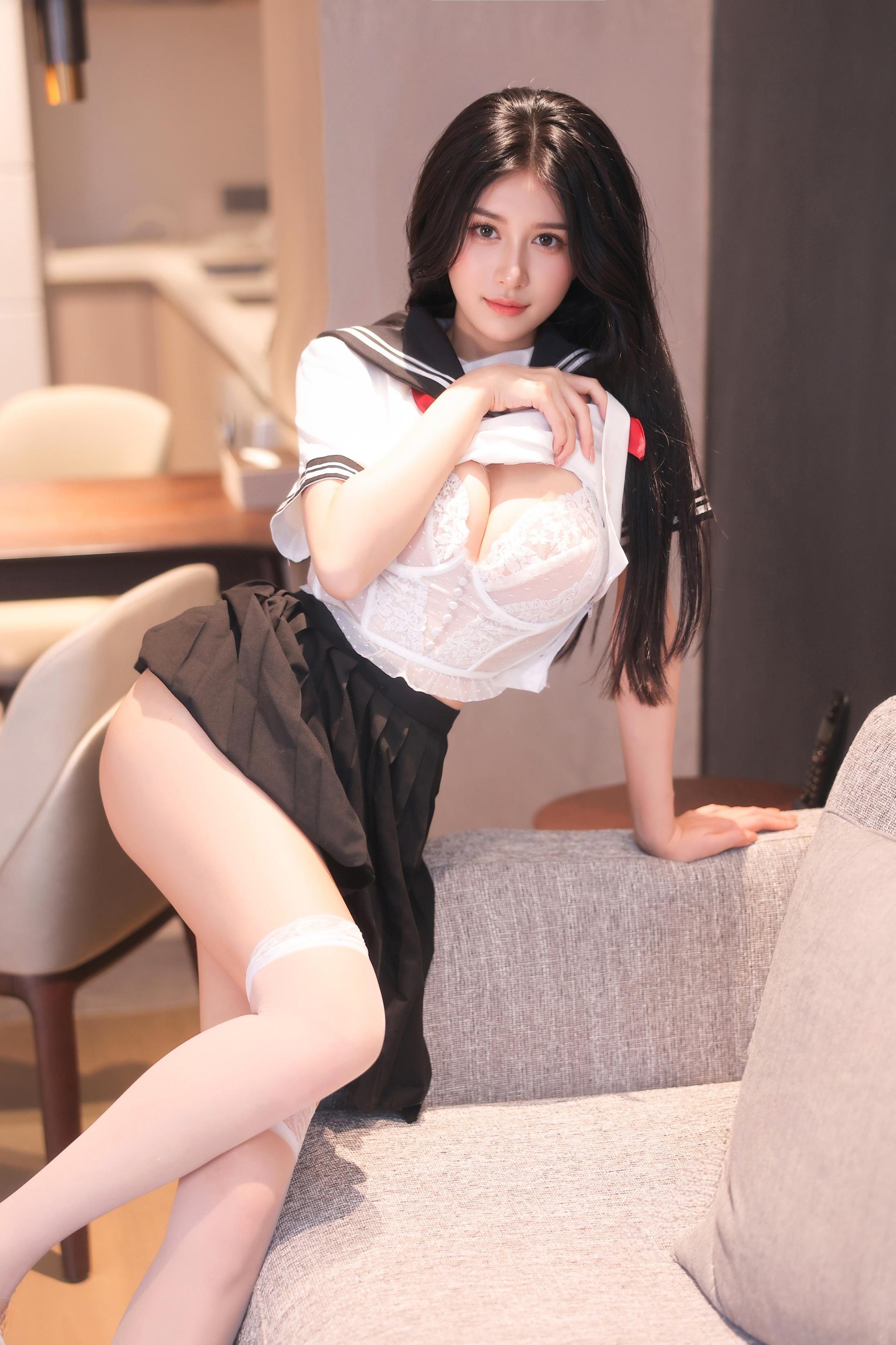 Shelly Shi Li Ya - JK School Uniform 81P