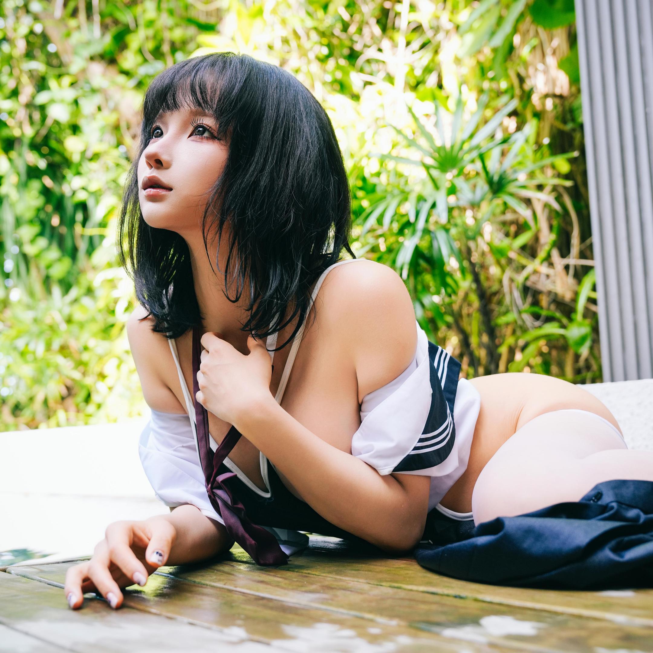 Chun Momo - November 2025 Selfies 214P