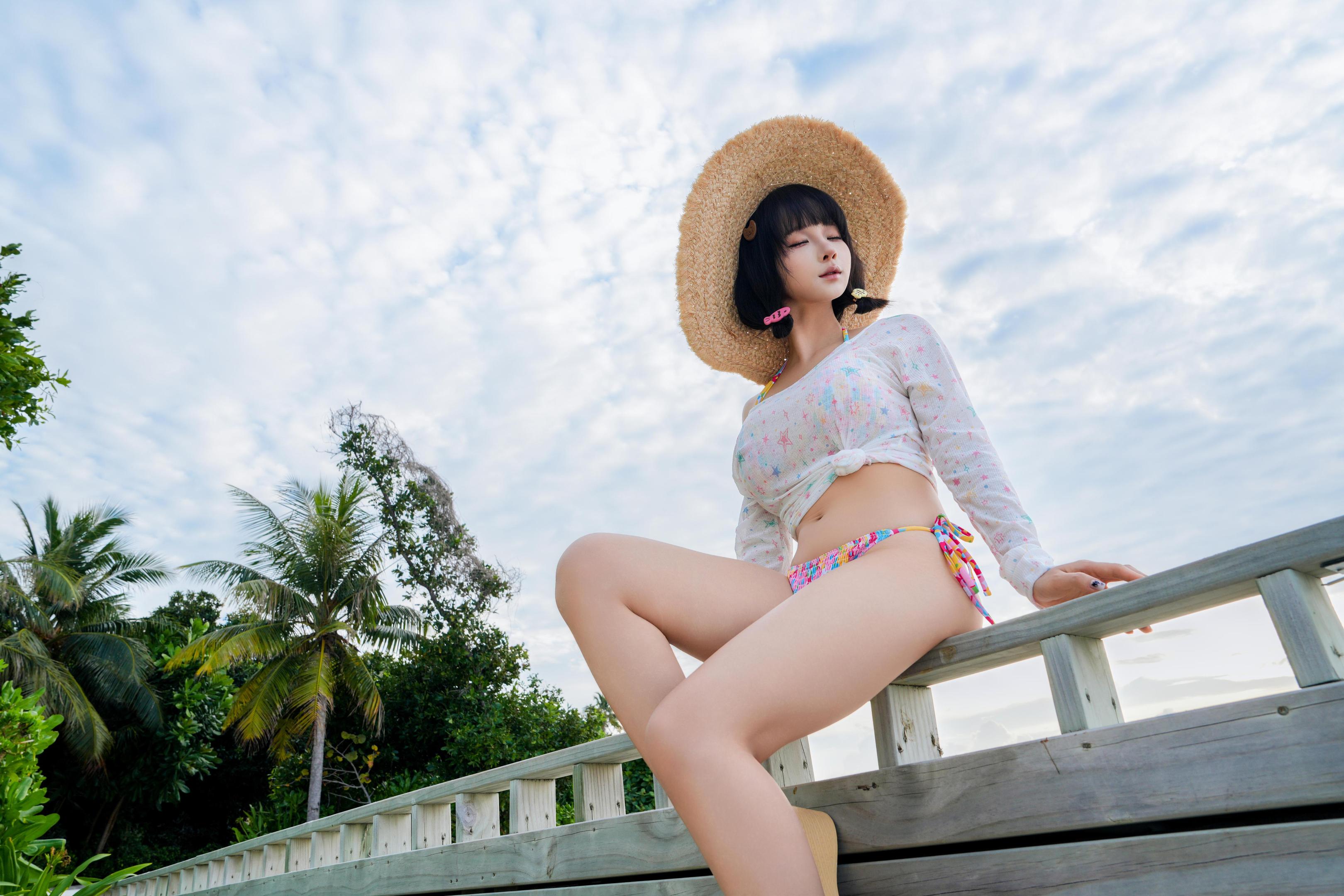 Chun Momo - November 2025 Selfies 214P