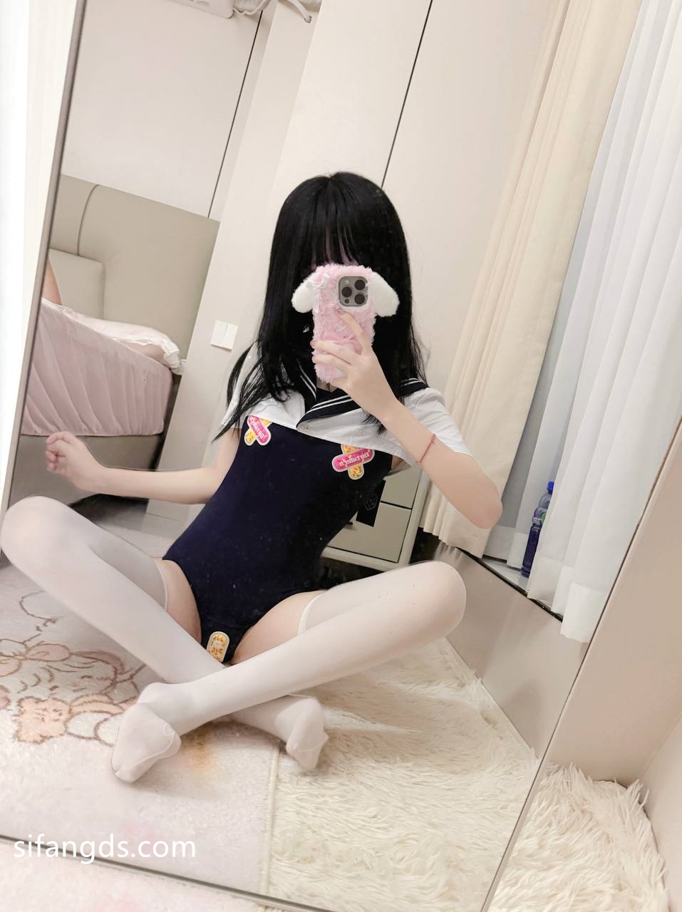小甜泪 - 合法萝莉 私拍付费解锁 72P2V | 94寫真SEO精選