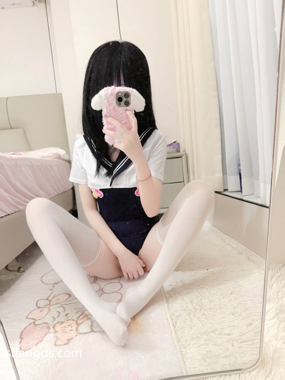 小甜泪 - 合法萝莉 私拍付费解锁 72P2V | 94寫真SEO精選